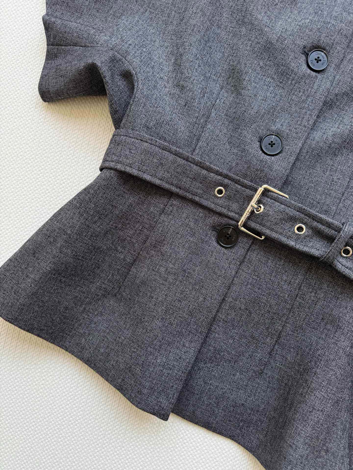 CD Belt-Embellished Top/Jacke Gray Wool Polyeste 352951