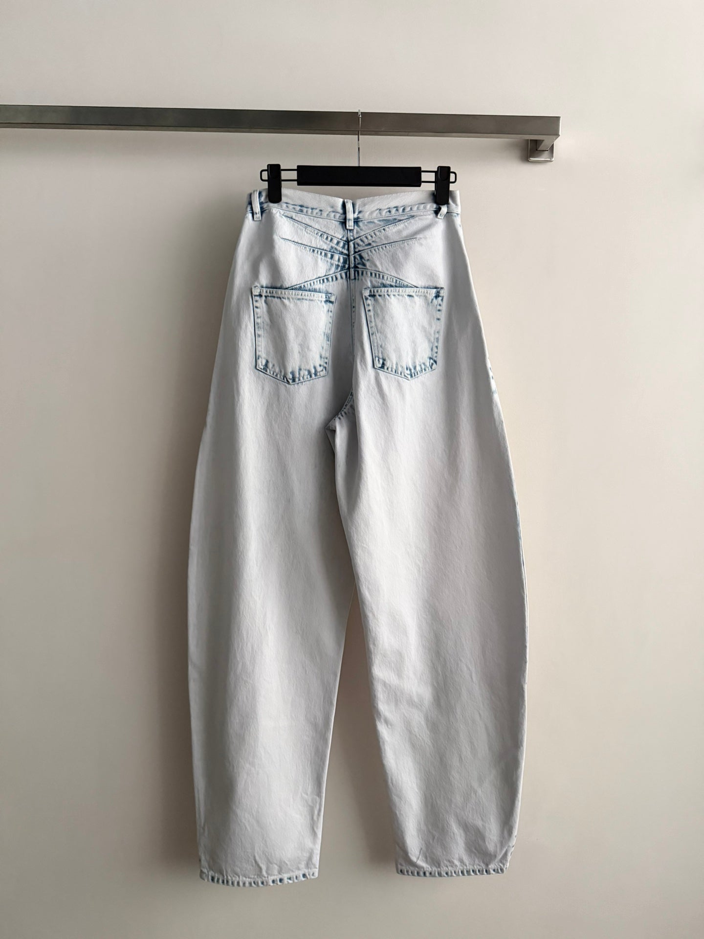 Alaia 26ss Curved Blade Jeans White Denim 352937
