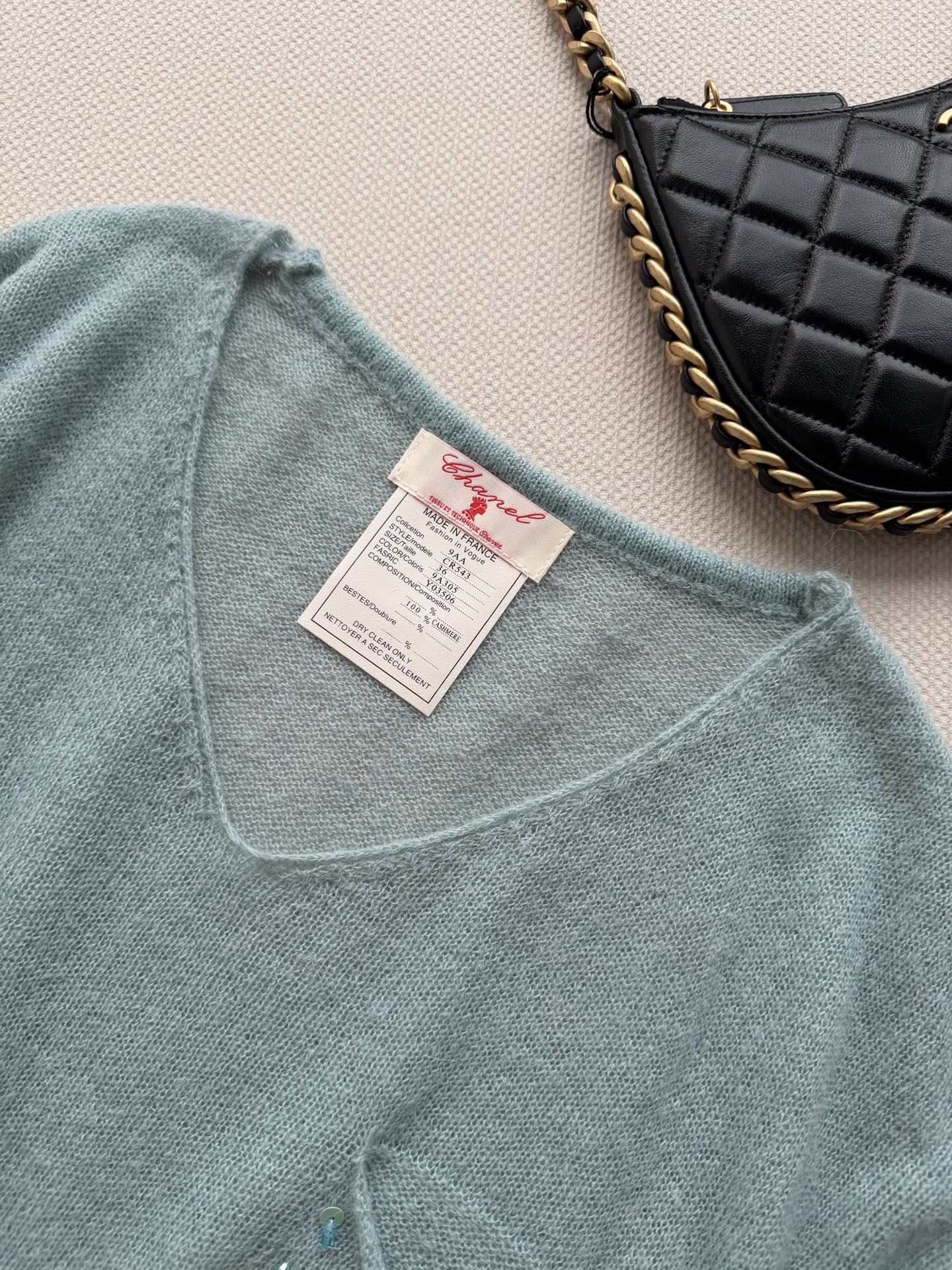 CC 26s V-neck Pullover Sweater Mint Green Wool 417716