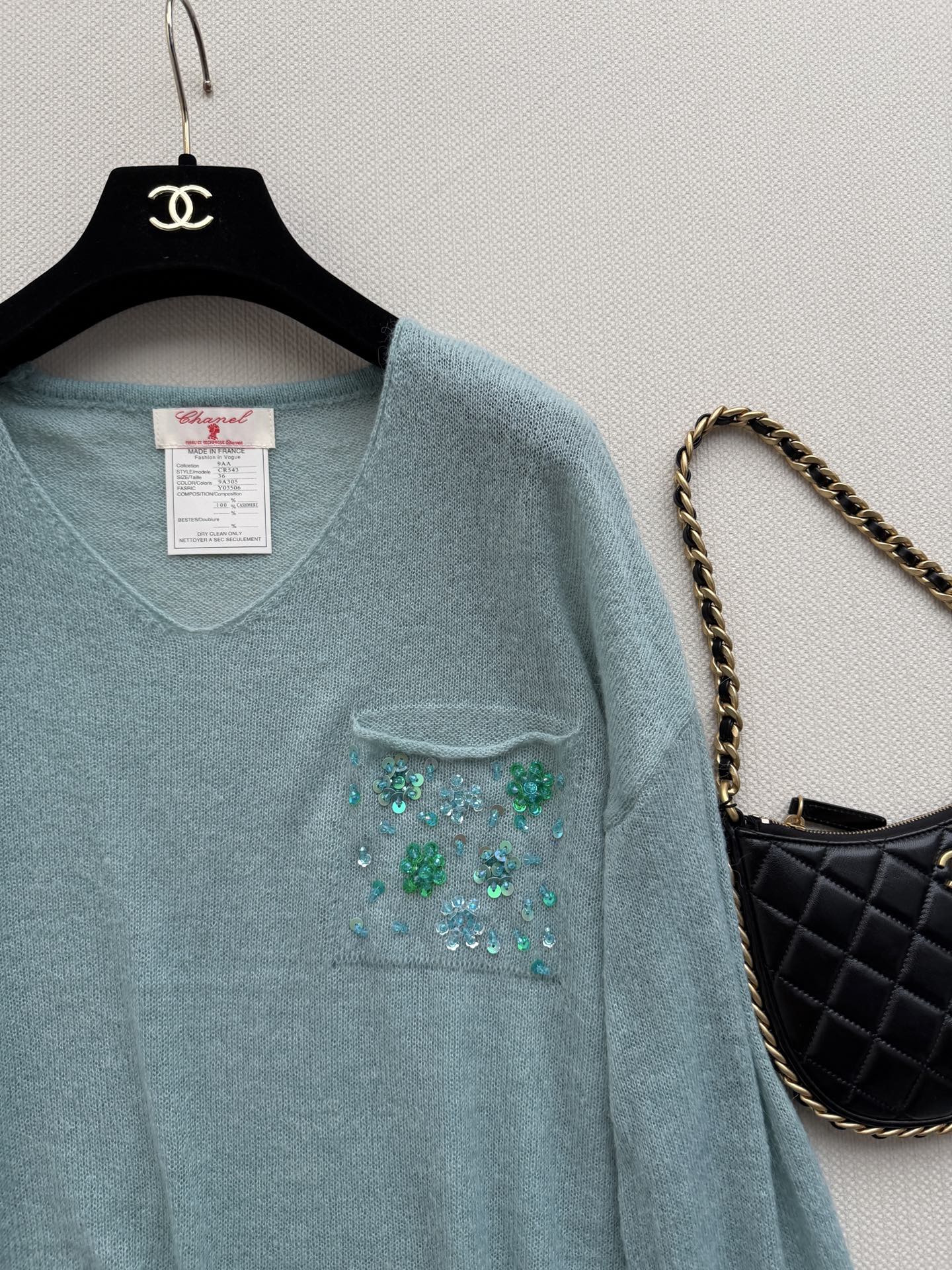CC 26s V-neck Pullover Sweater Mint Green Wool 417716