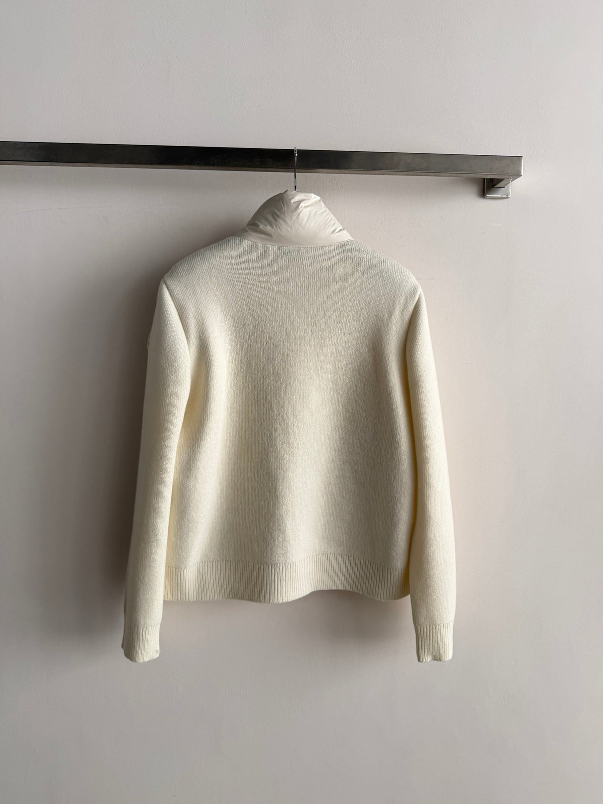 Moncler 26s Jacket White Quilted Knit 447277