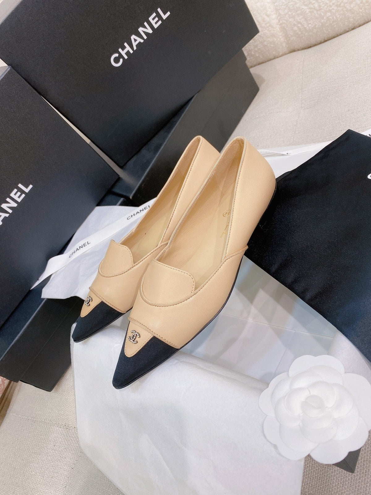 Chanel 26s Ballet Flats Beige Black Grosgrain Leather 156613