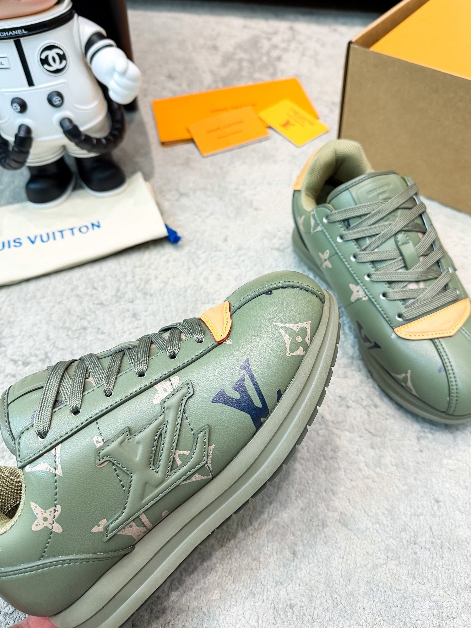 LV ButterSoft Sneaker Olive Monogram Leather 625418
