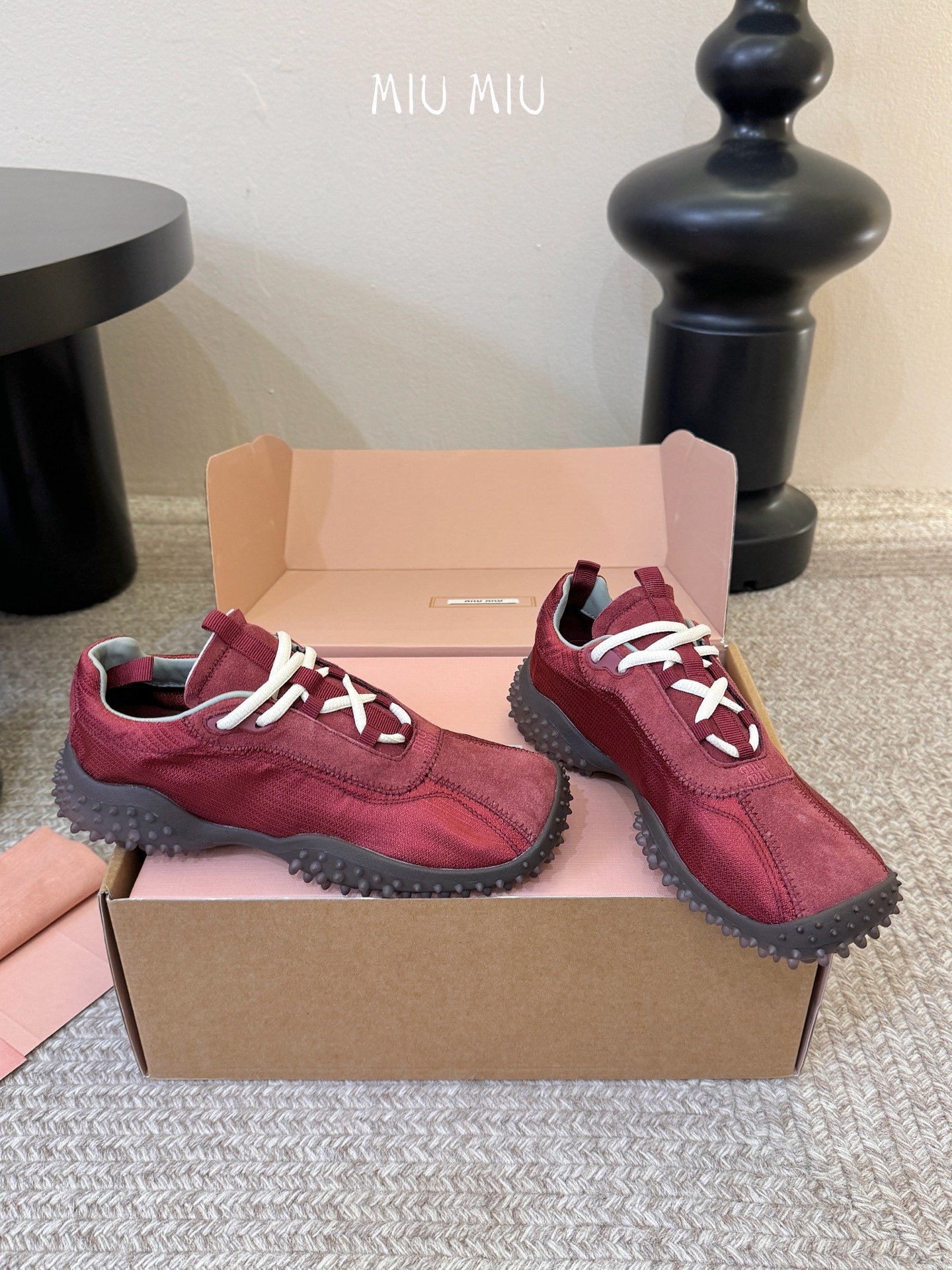 Miu 26s Square Toe Casual Sneakers Burgundy Suede 890983