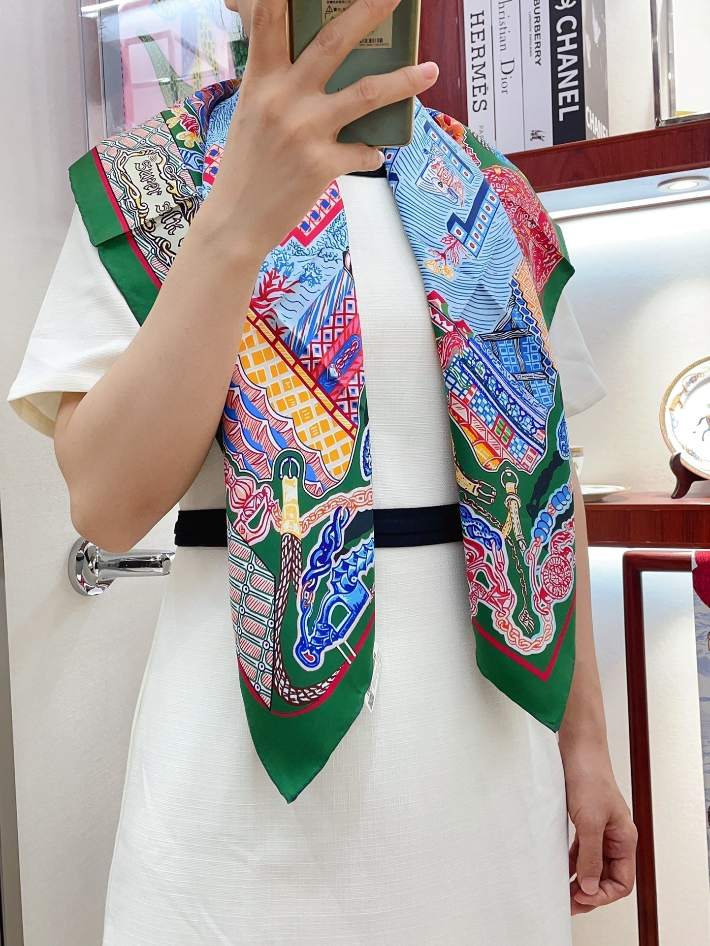 Gavroche Super Silk Quest Détail Scarf 90 CM In Green Colorful Silk Twill 274213