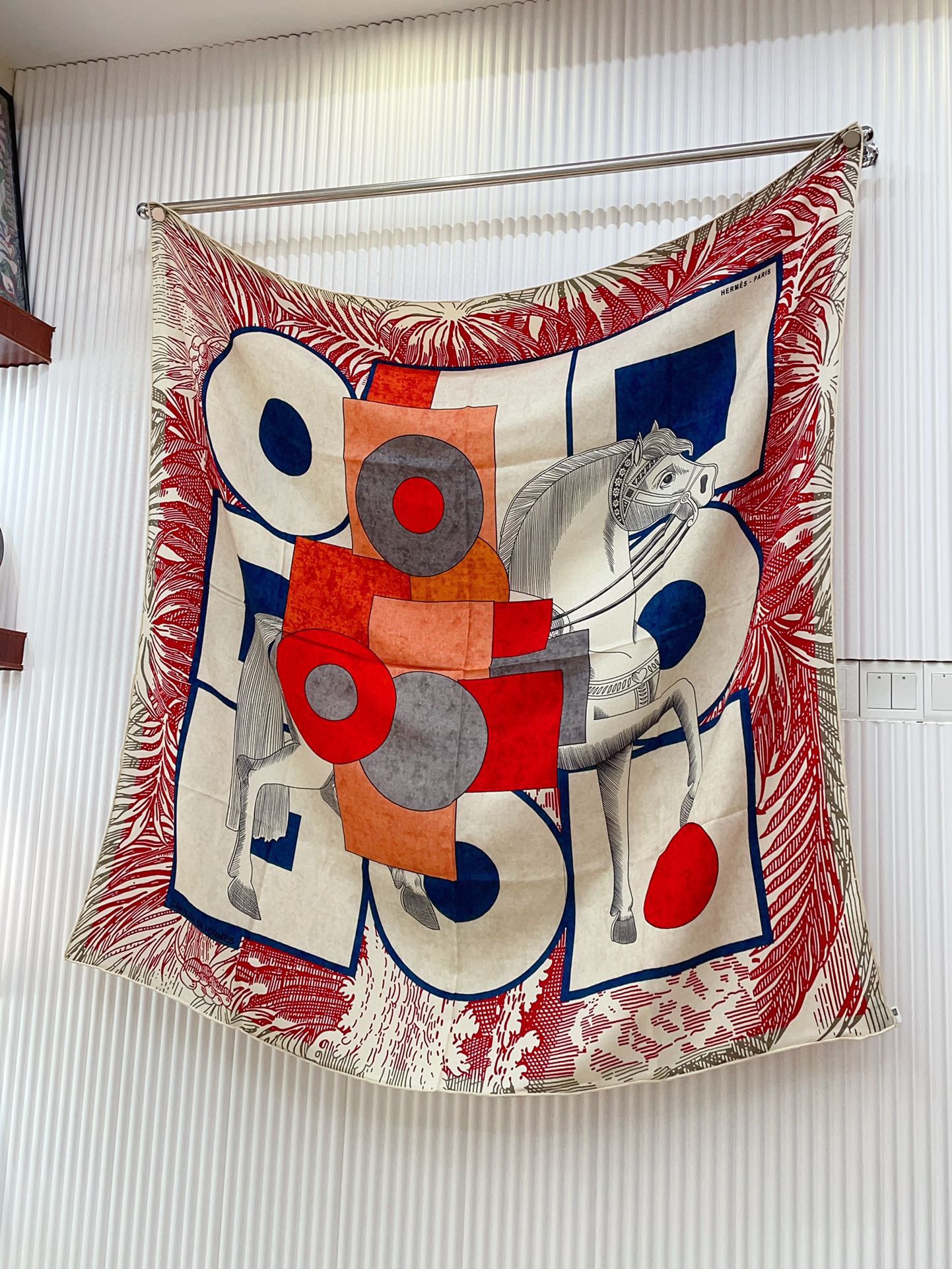 Cavalier en Formes shawl 140 CM In Red Colorful Cashmere And Silk 331717