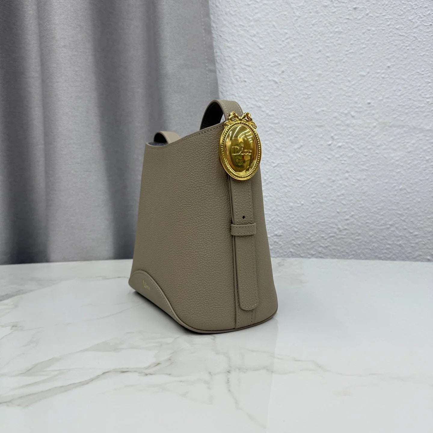 Dior 2026 Medaillon Bucket Bag 19.5cm Calfskin