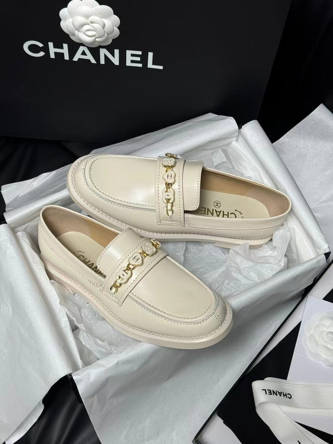 CC Loafers Cream Quilted Calfskin