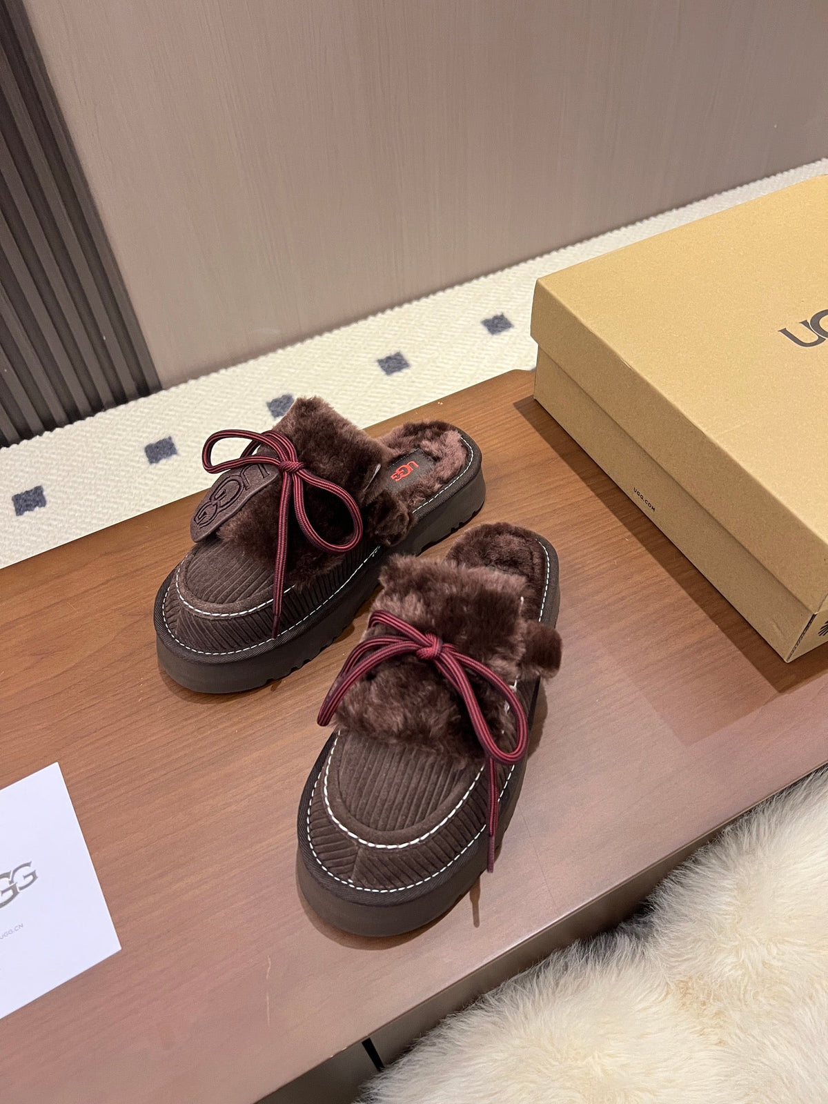 UGG 26s Shoes 4.5cm Dark Brown Fur Corduroy 187144