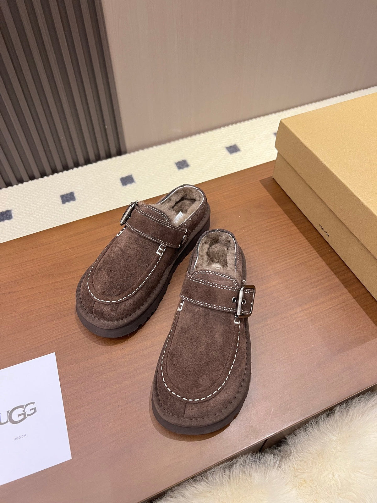 UGG 26s Clogs 4cm Dark Brown Shearling Suede 187148