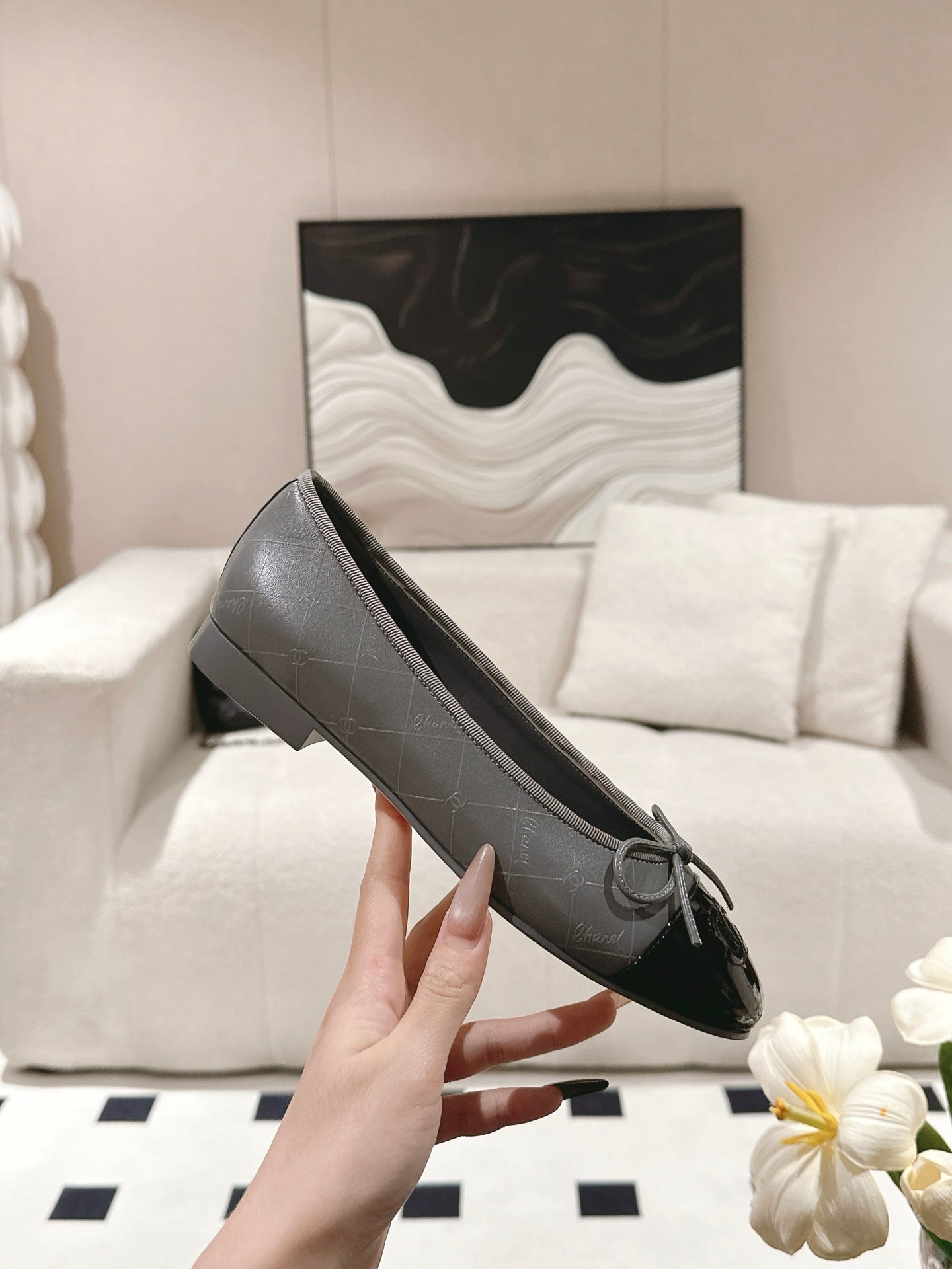 cc 25c ballet flat cross line pattern grey lambskin 237481
