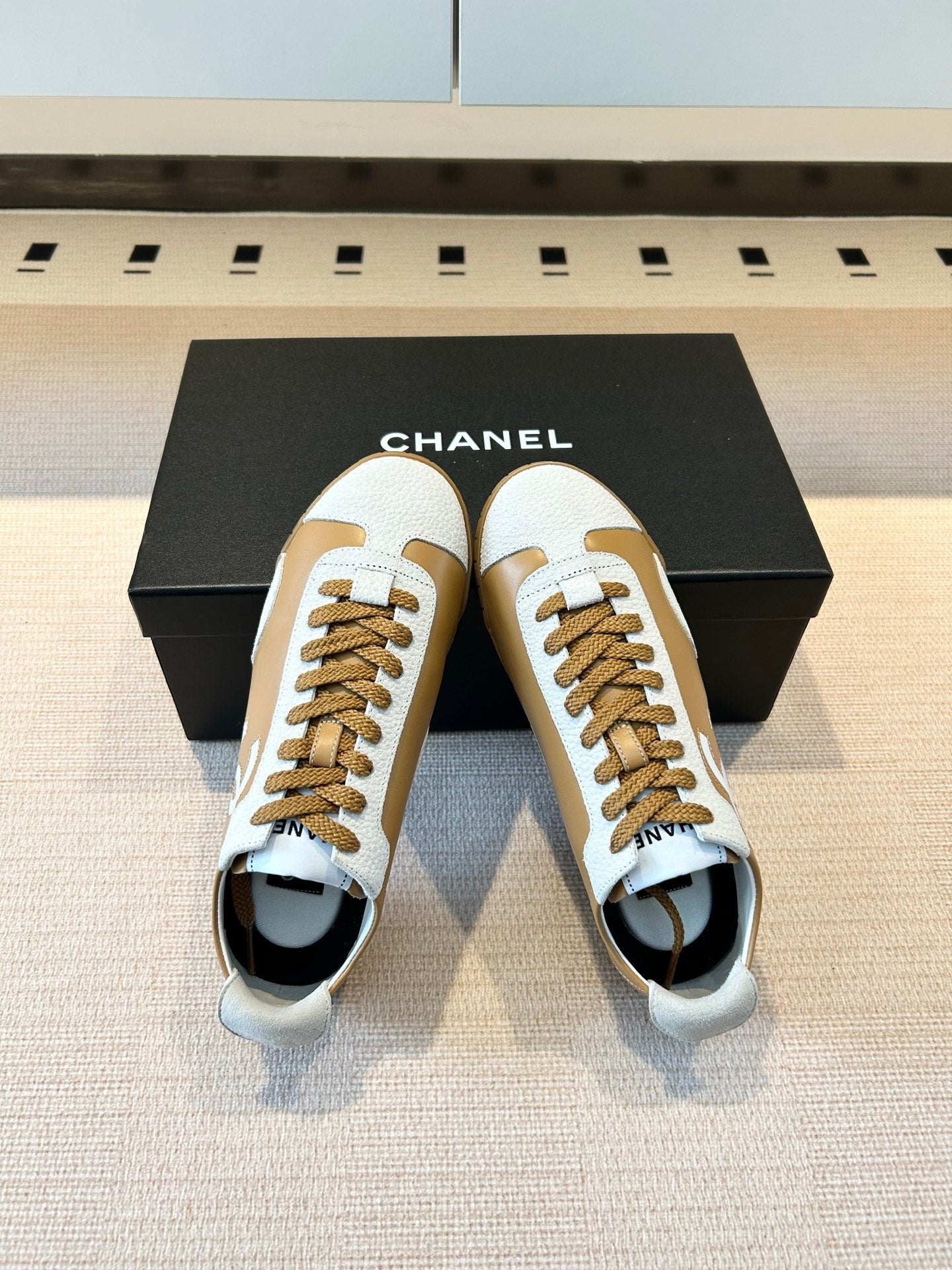 CC 26s Trainers White Brown Calfskin & Suede 618698