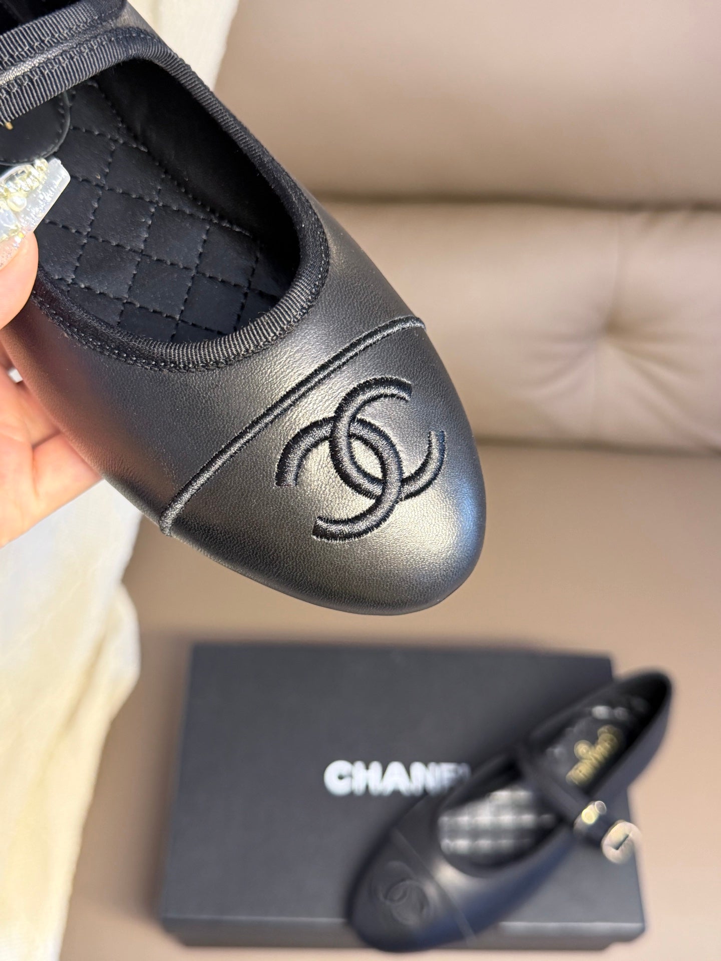 CC 26s Flat Mary Jane Black Sheepskin 995831