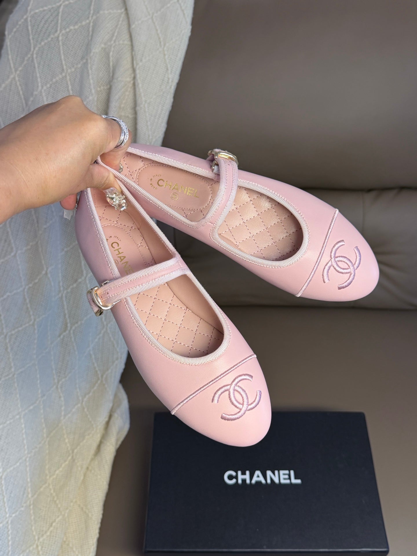 CC 26s Flat Mary Jane Light Pink Sheepskin 995832