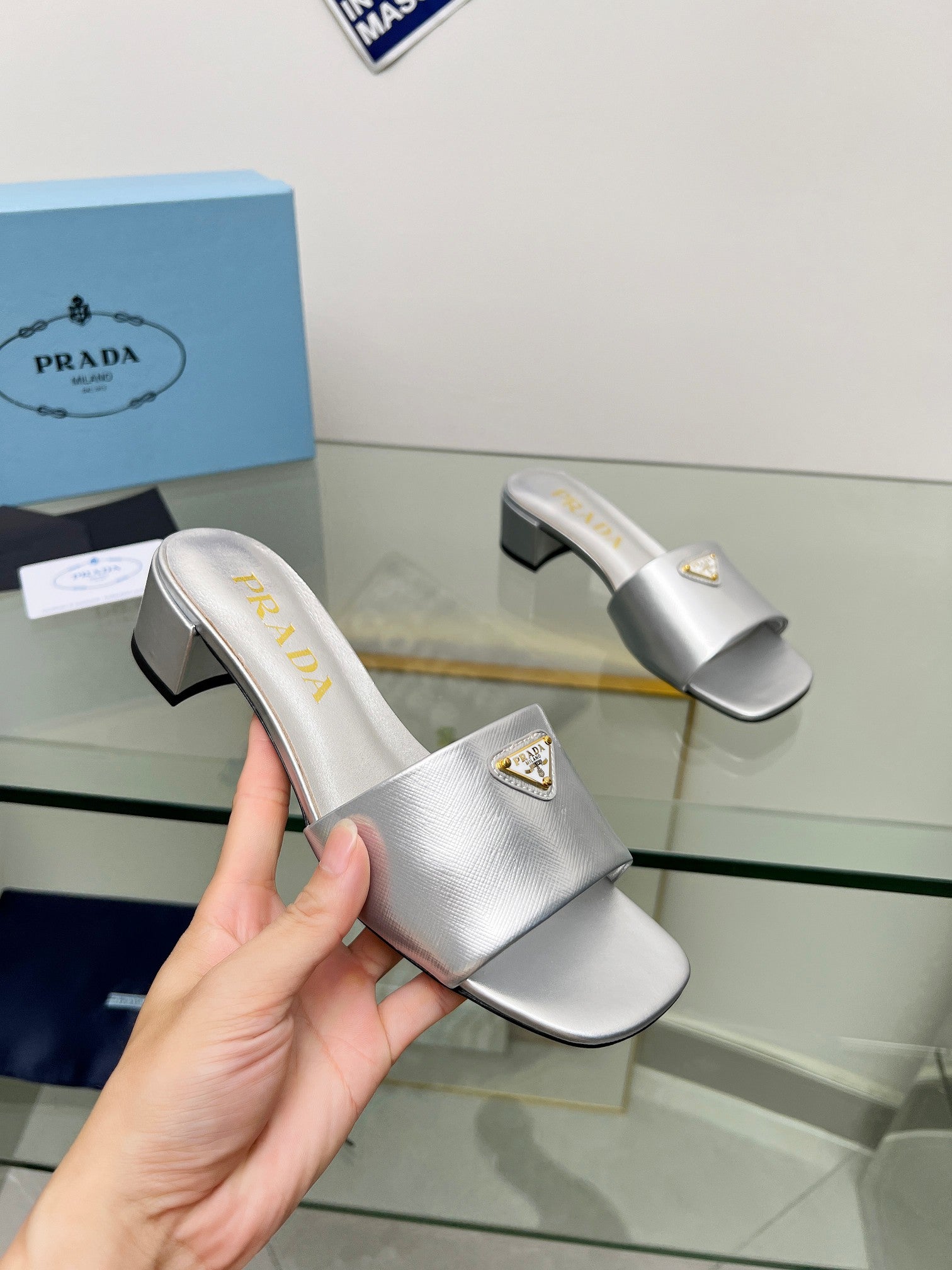 Prada 26s Saffiano Slides 4cm Sliver Glossy Leather 986627