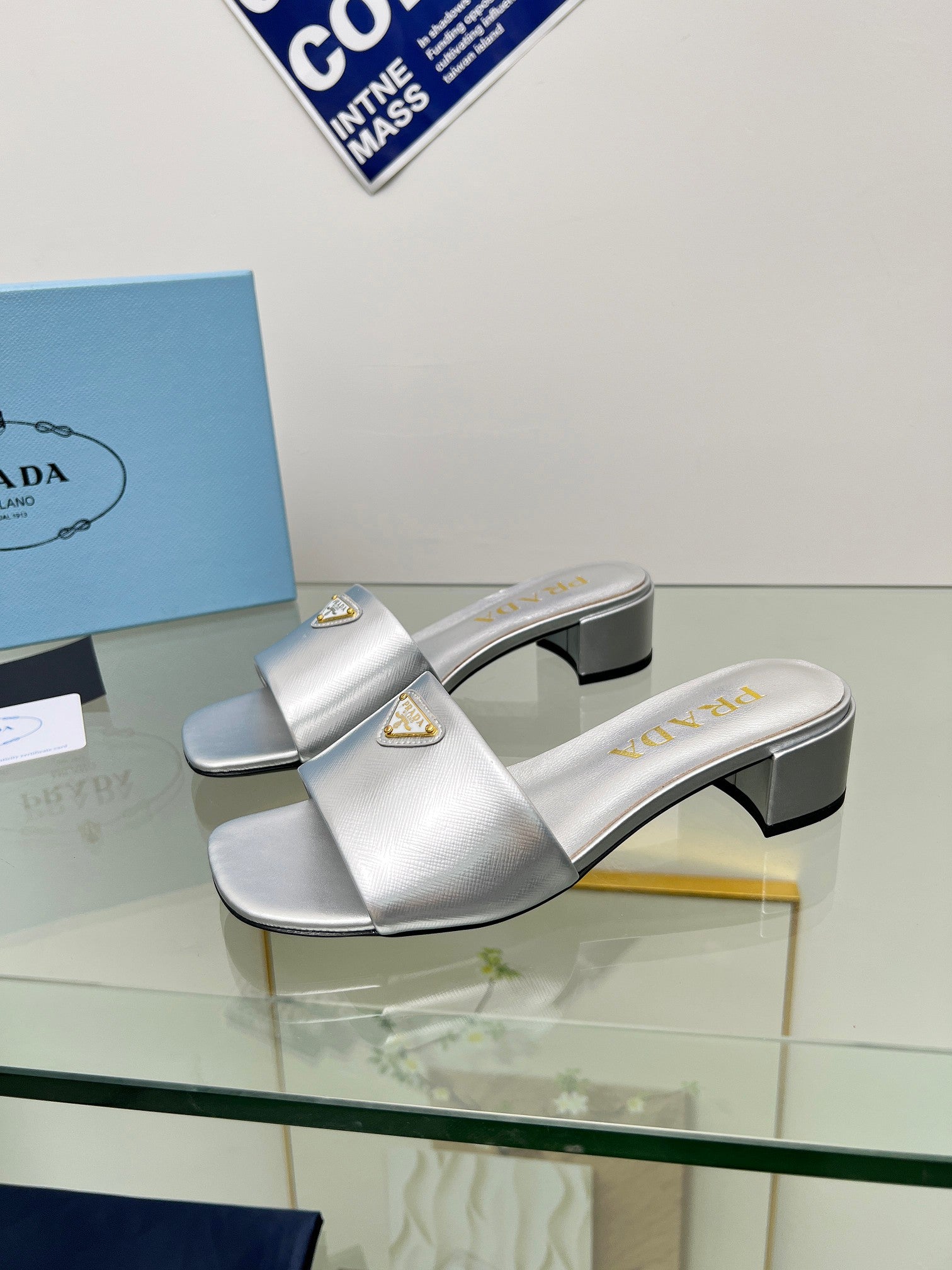 Prada 26s Saffiano Slides 4cm Sliver Glossy Leather 986627