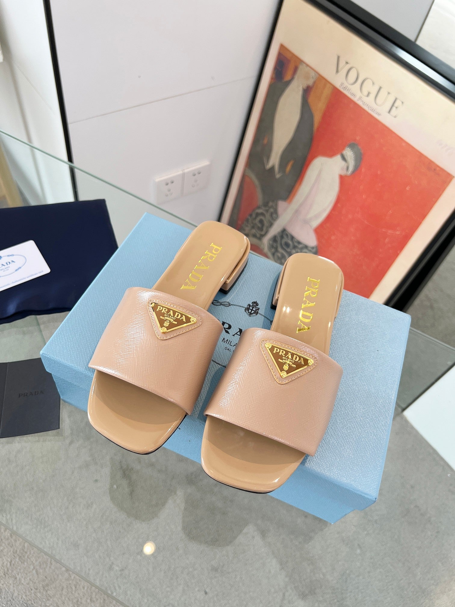 Prada 26s Saffiano Slides 1.5cm Beige Glossy Leather 986622