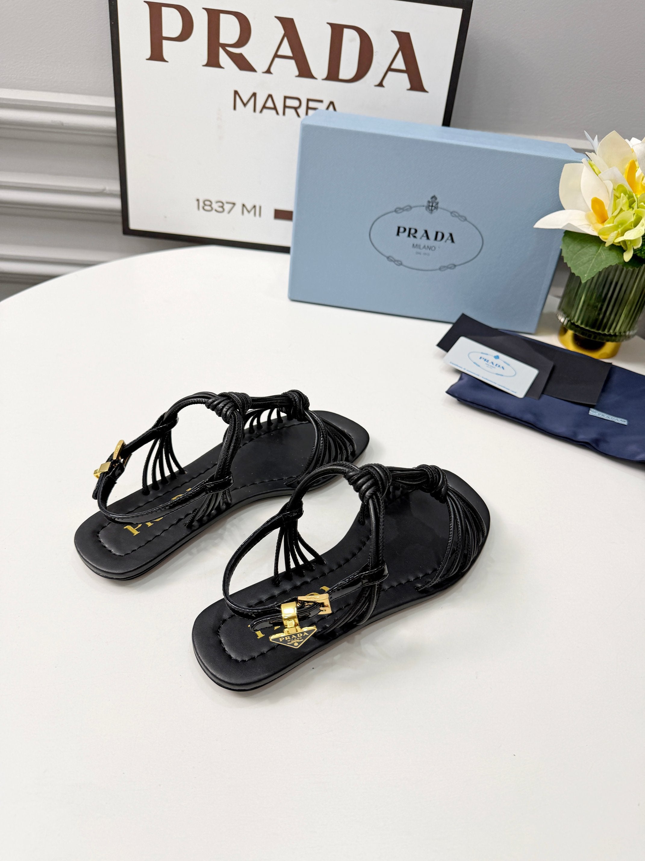 Prada 26s Knotted Metallic Leather Flat Sandals Black Leather 986575