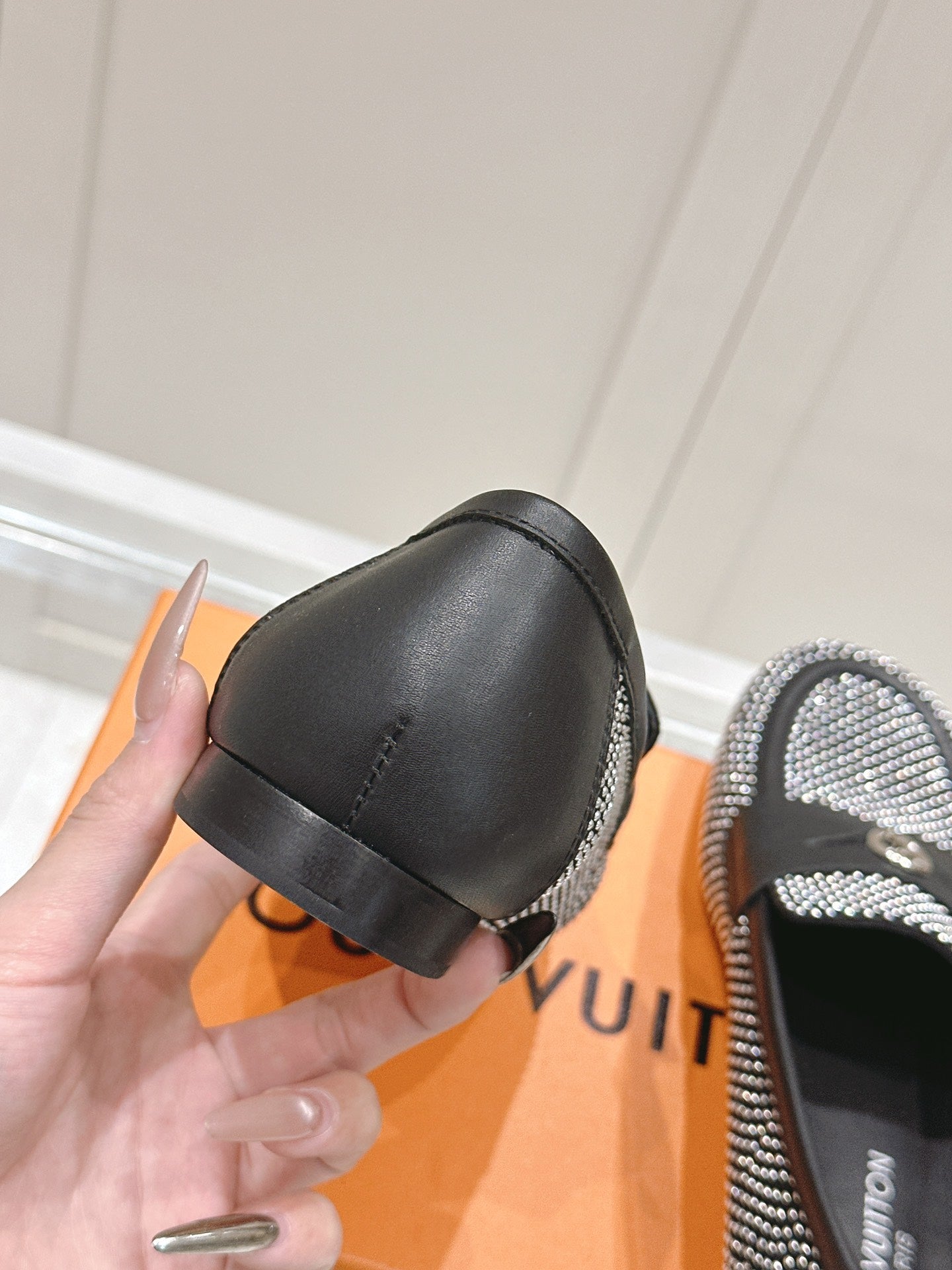 LV 25ss Soho Flat Loafer Rivets Black Lambskin