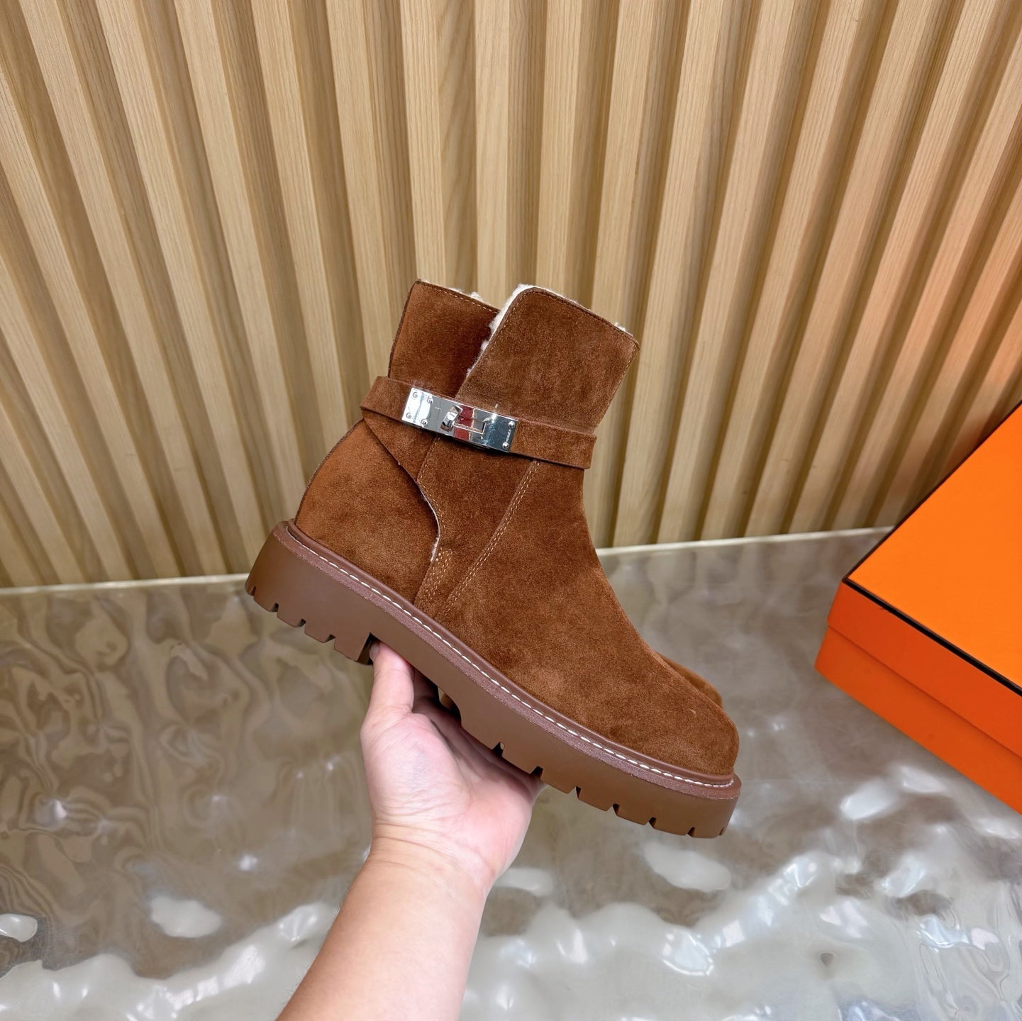 HM Jeff Ankle Boots Brown Suede Shearling 537935