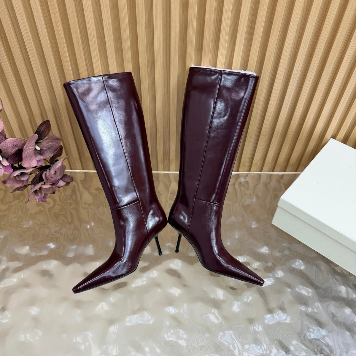 YSL 26s Pointed Toe Knee High Boots 8cm Burgundy Patent Leather 122774