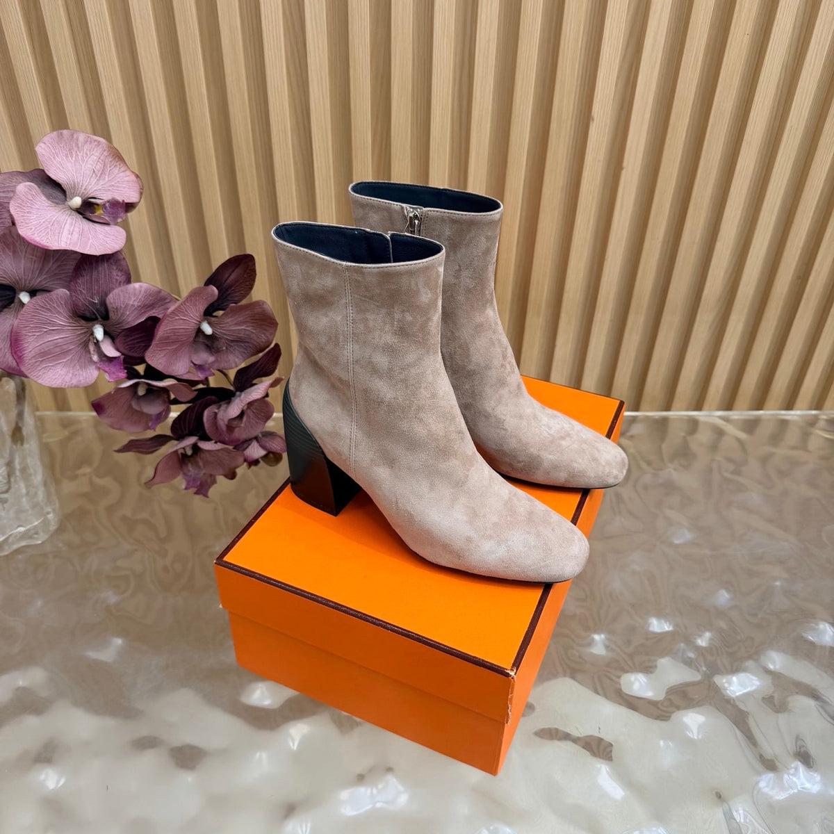 HM 26s Novita 60 Boots 6.5cm Etoupe Suede 184665