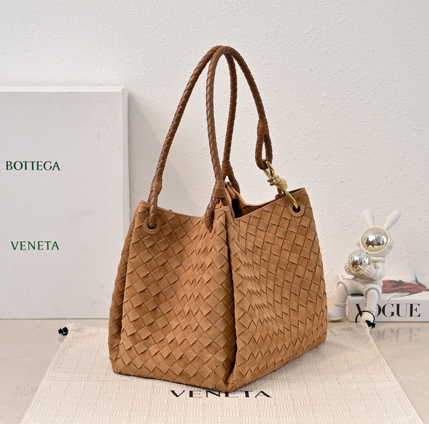 BV 26s Parachute Bag Brown Intrecciato Suede 291415