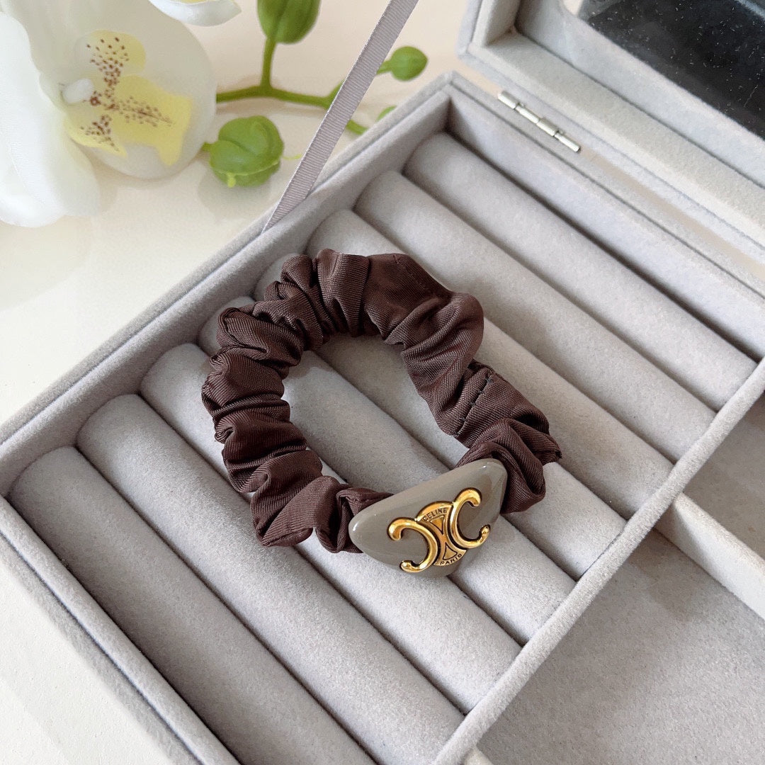 RUSSET BROWN WRINKLED FABRIC SCRUNCHIE 427325