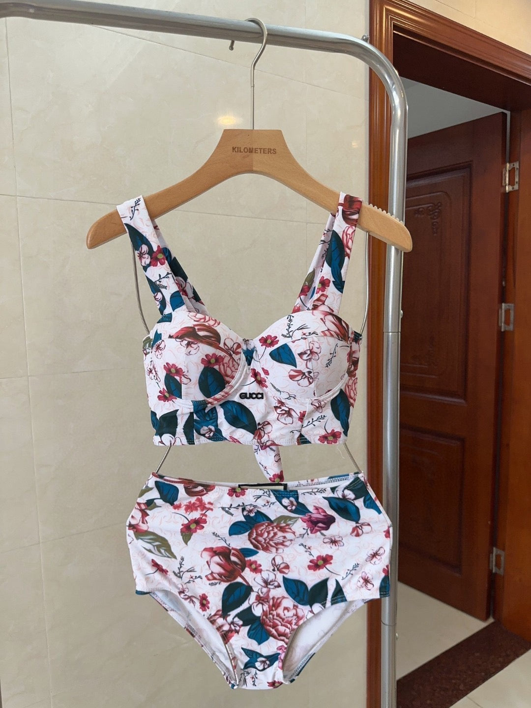 Gucci 26s Swimsuit White Colorful Cotton 185811