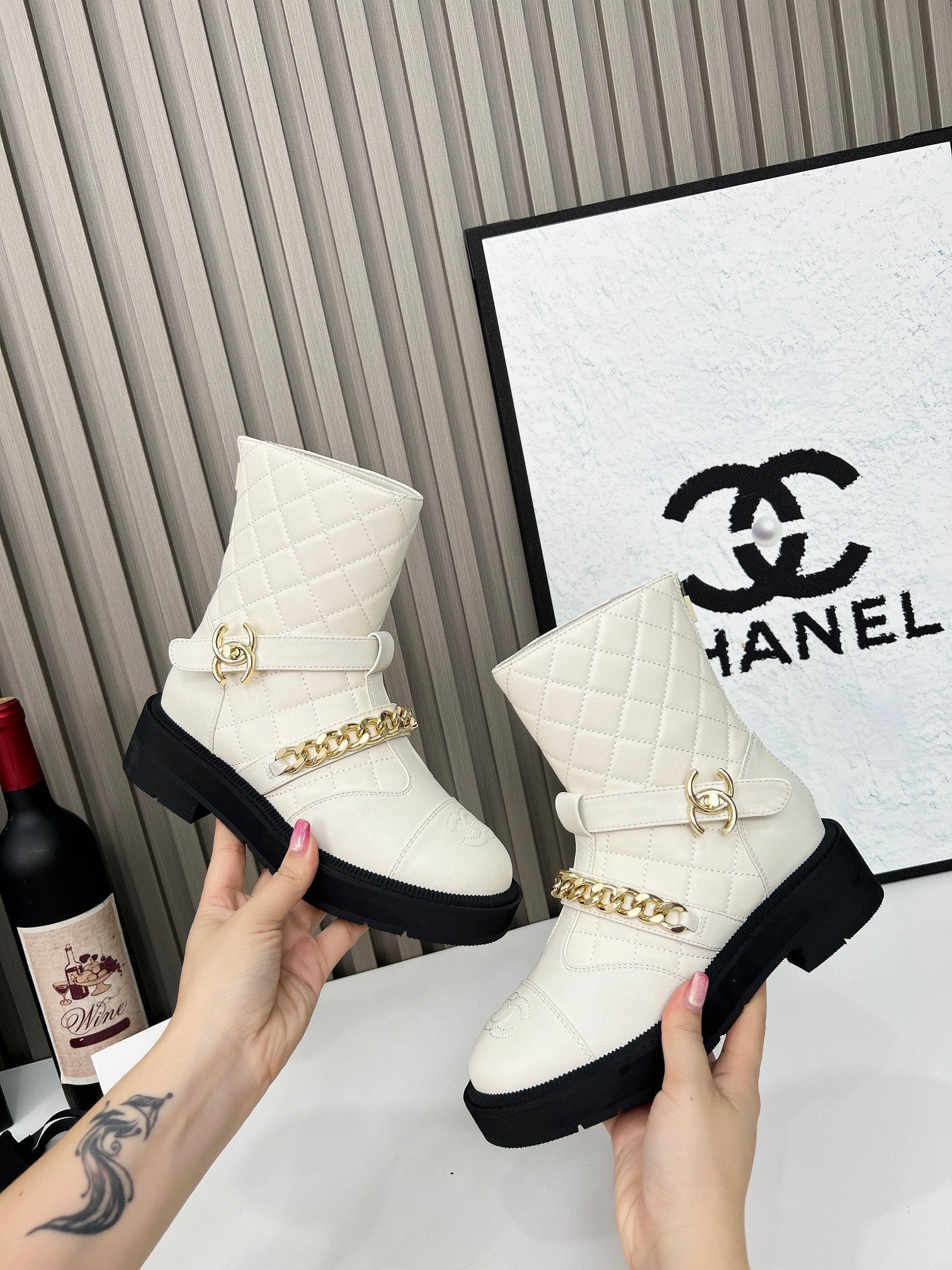 CC 26s Quilted Chain Boots White Calfskin 924501