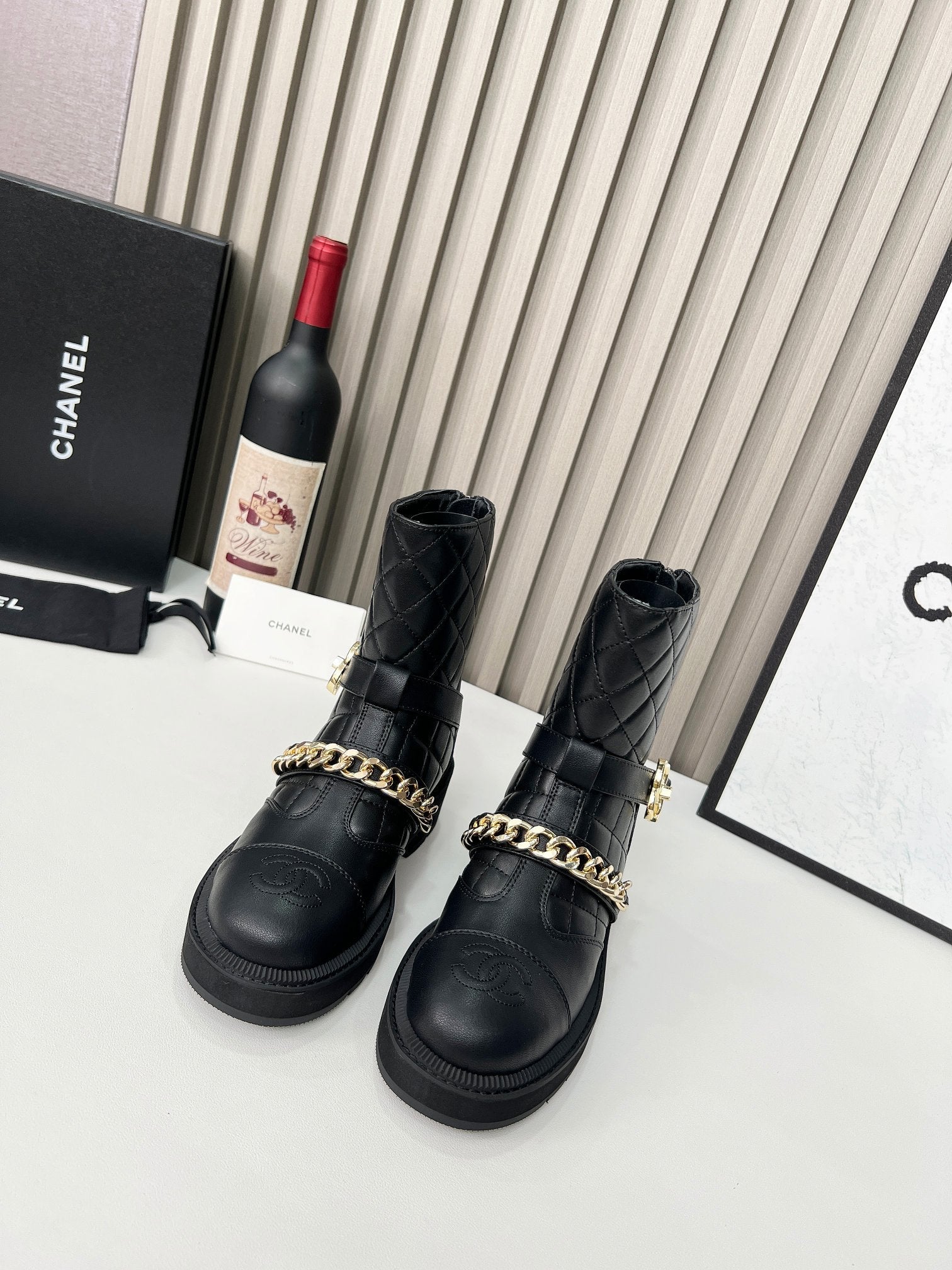 CC 26s Quilted Chain Boots Black Calfskin 924503