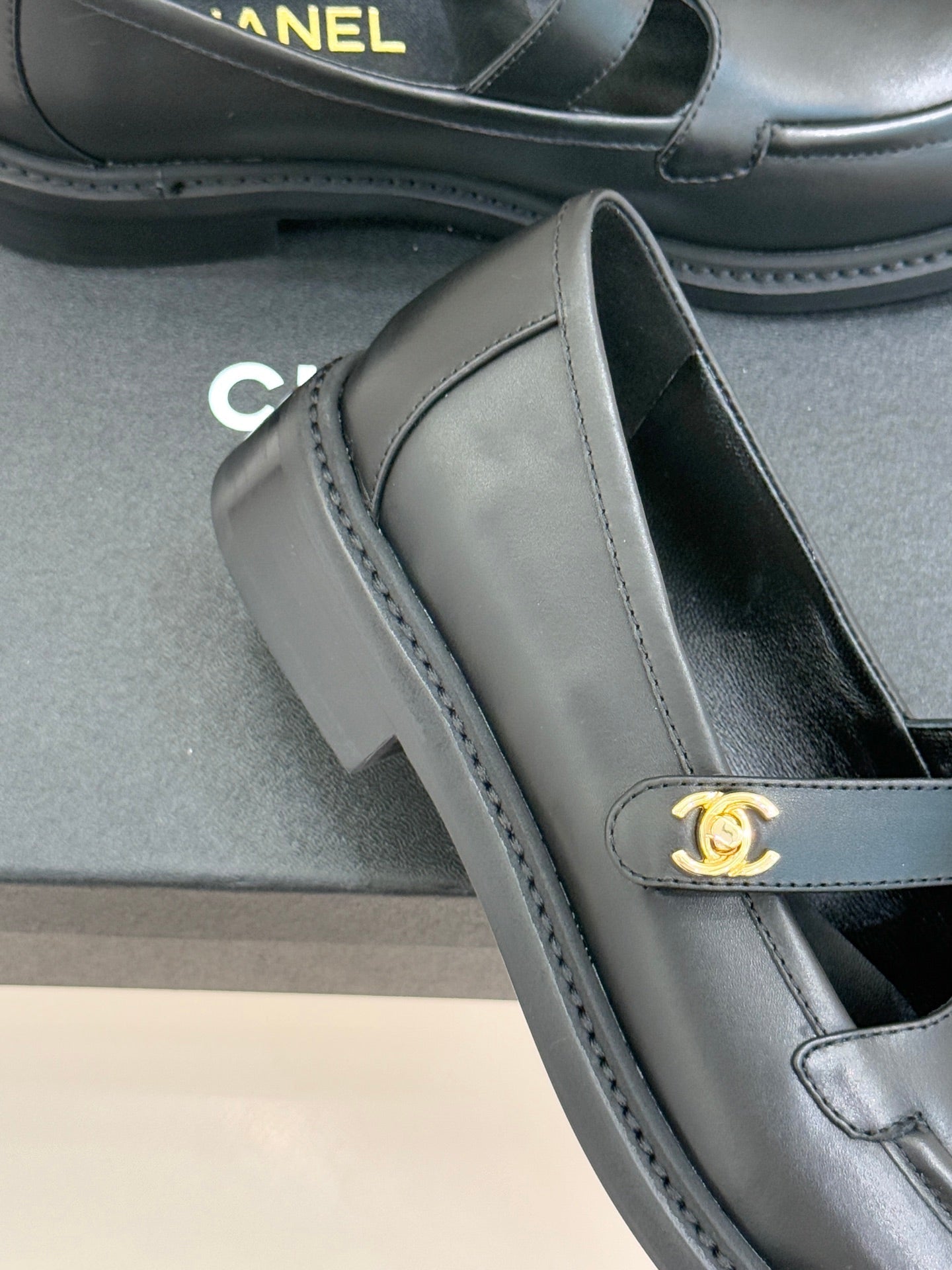 CCMary Jane Loafers CC Logo Buckle Black Cowhide 512060