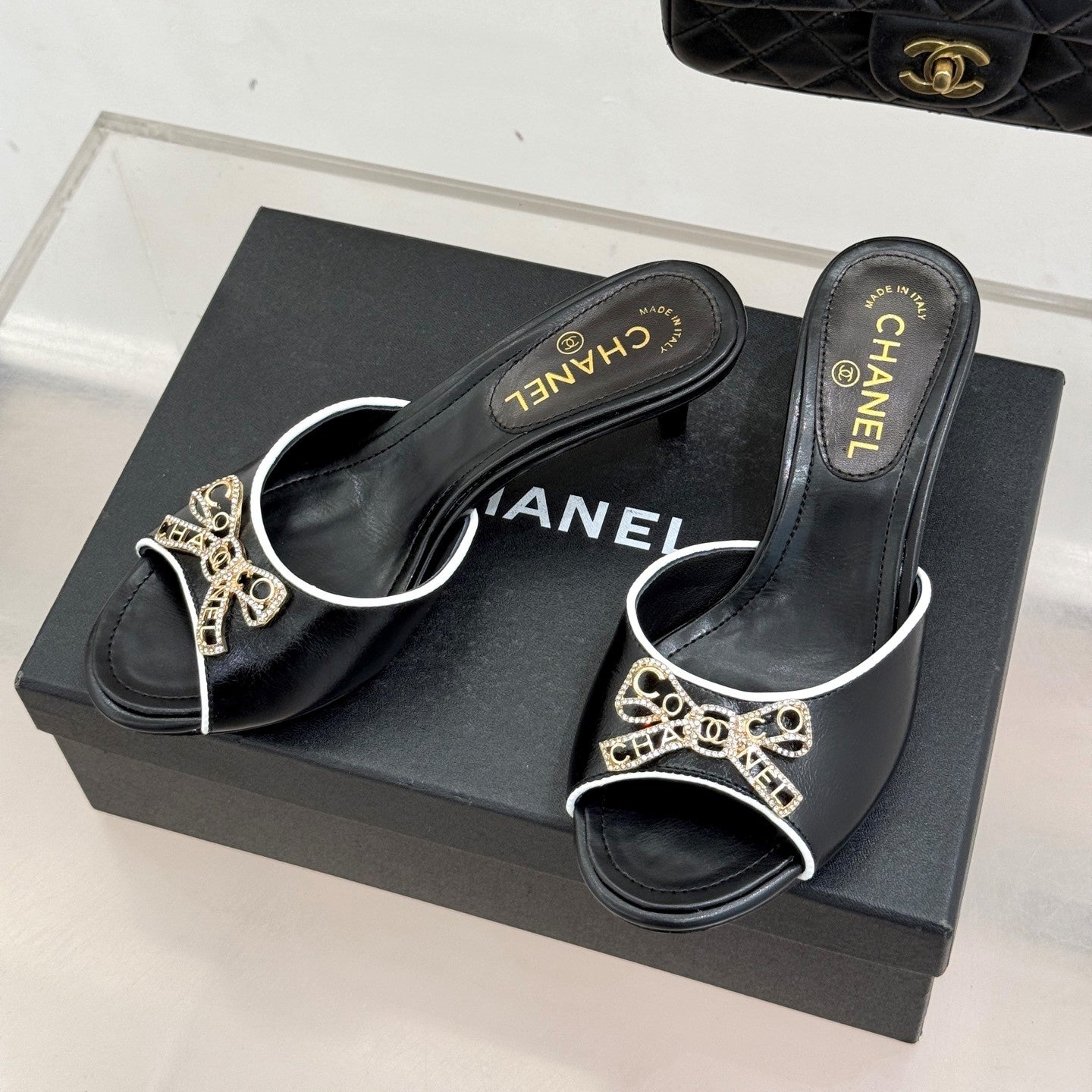 CC Classic Rhinestone Bow Kitty Slippers Black Sheepskin 643088
