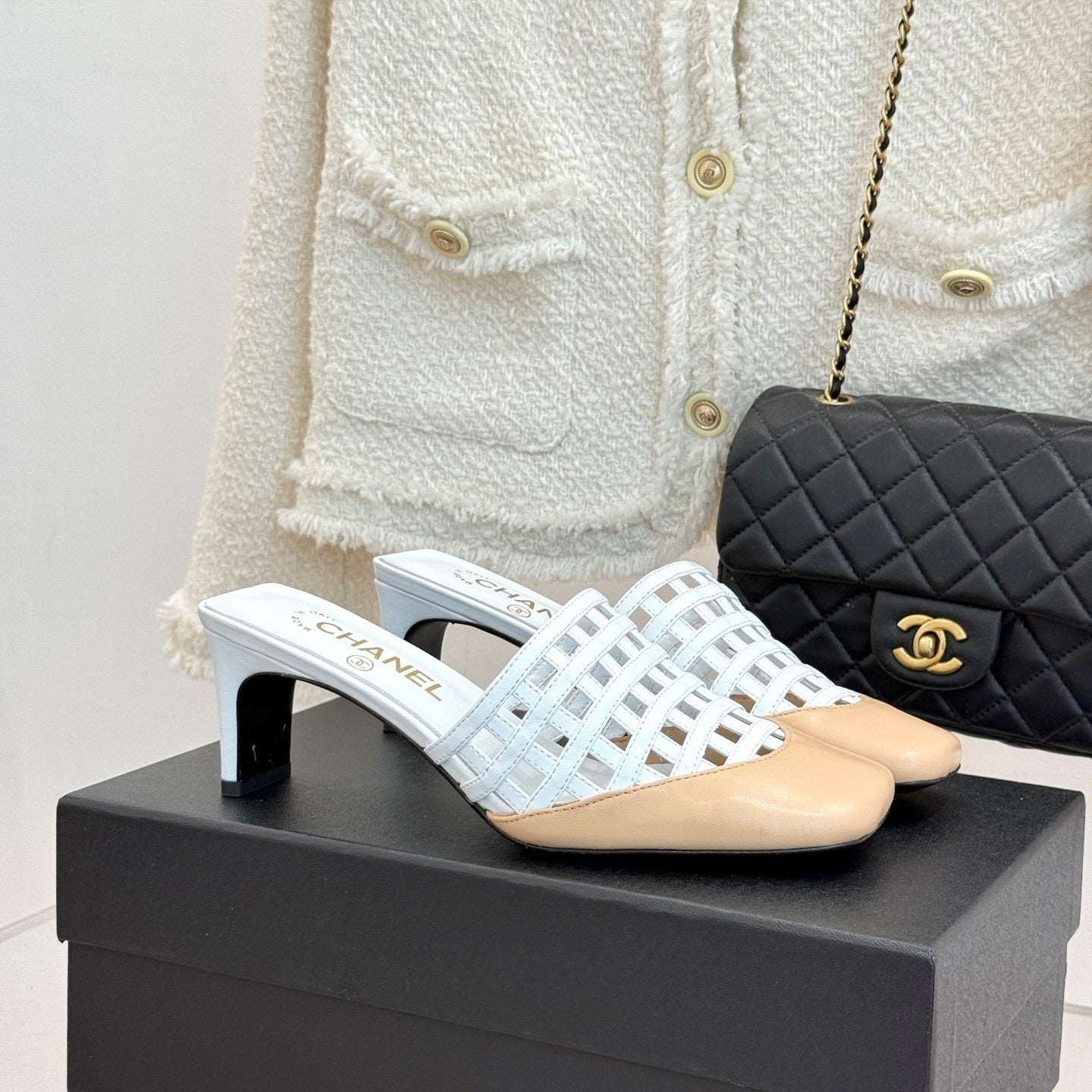 CC Woven Square-Toe Slippers Beige White Leather 825774