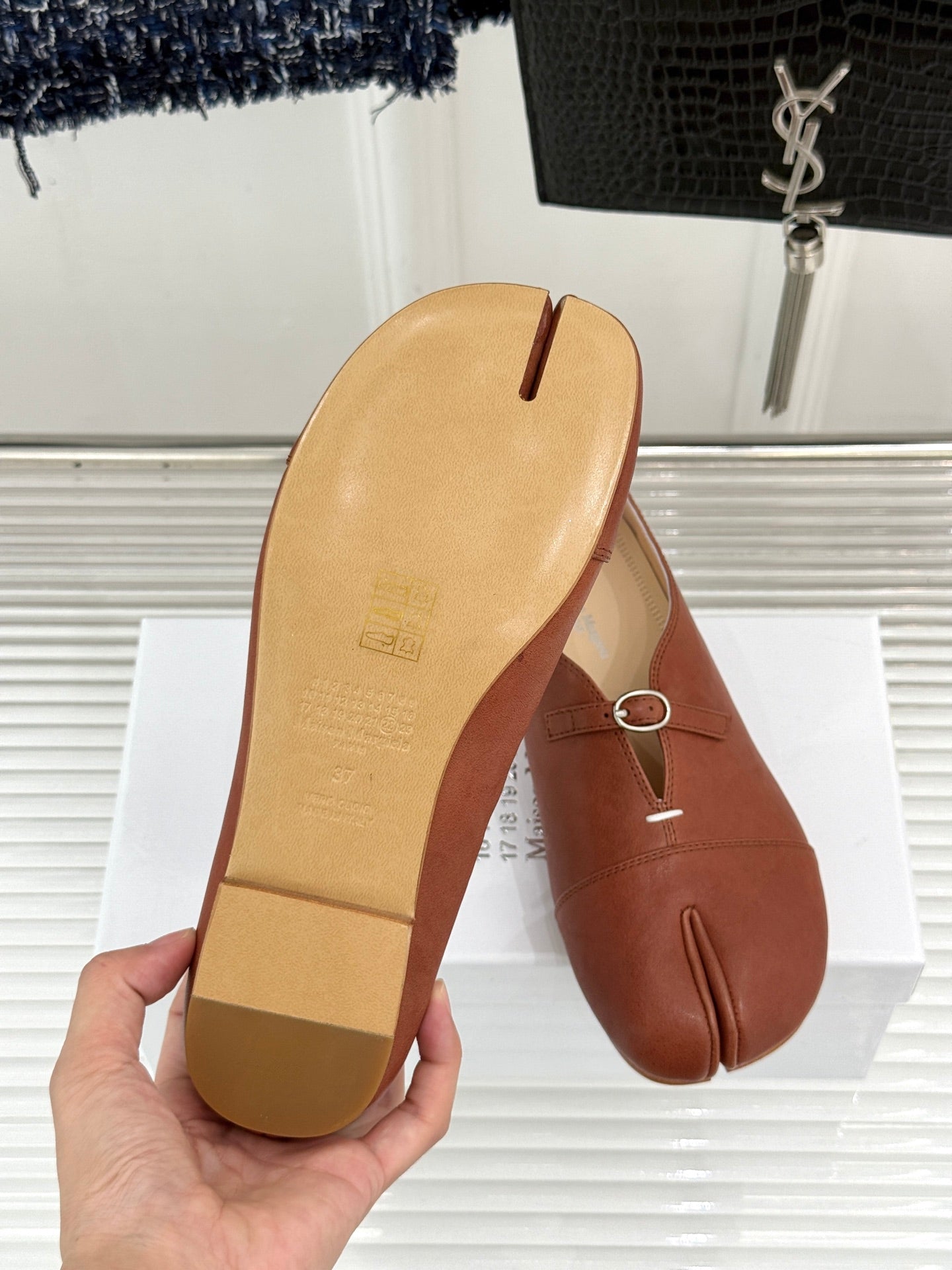 MM6 26s Split-Toe Mary Jane Tan Brown Leather 991573