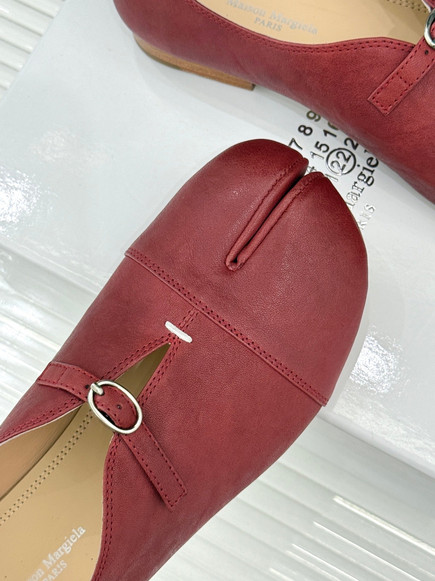 MM6 26s Split-Toe Mary Jane Burgundy Leather 991574