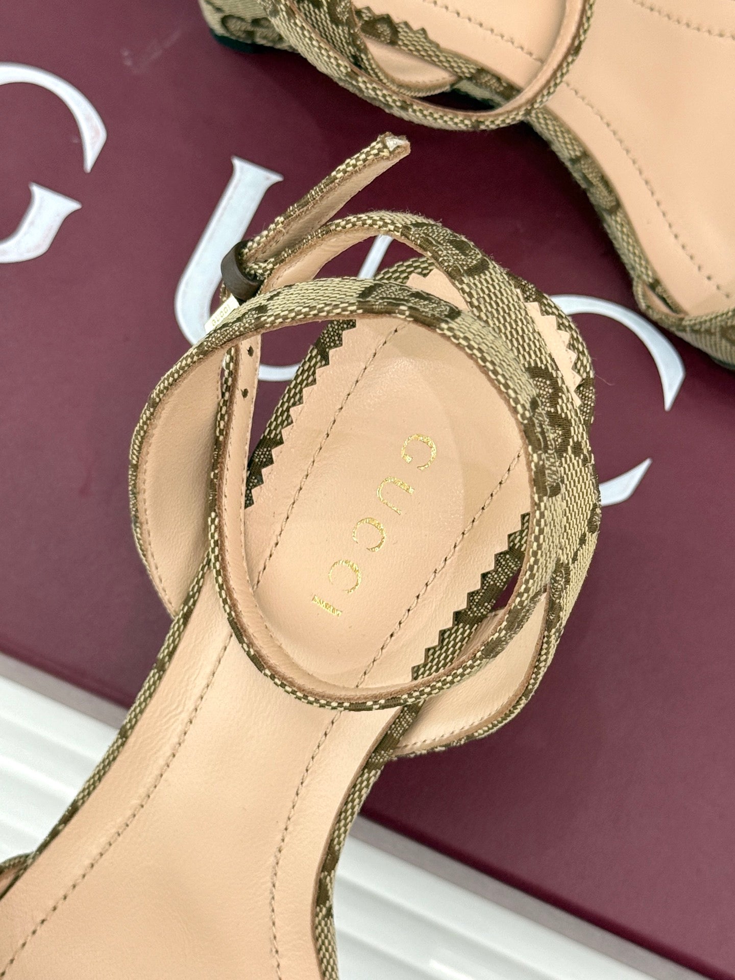 GG 26s Donna Wedge Sandal 8cm Beige Canvas 991734