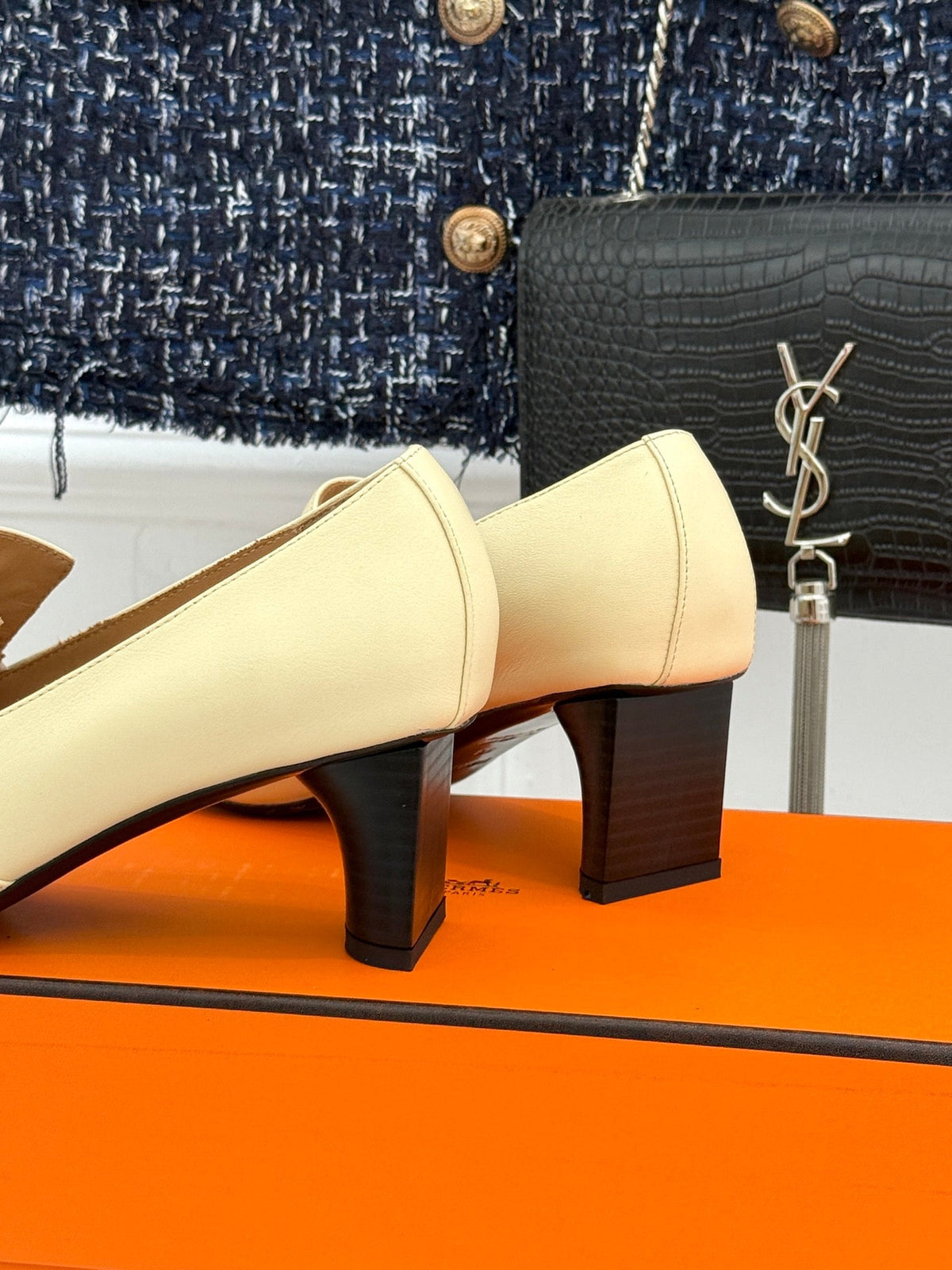 Hermes 26s Jada Pumps 6cm Leather 174795