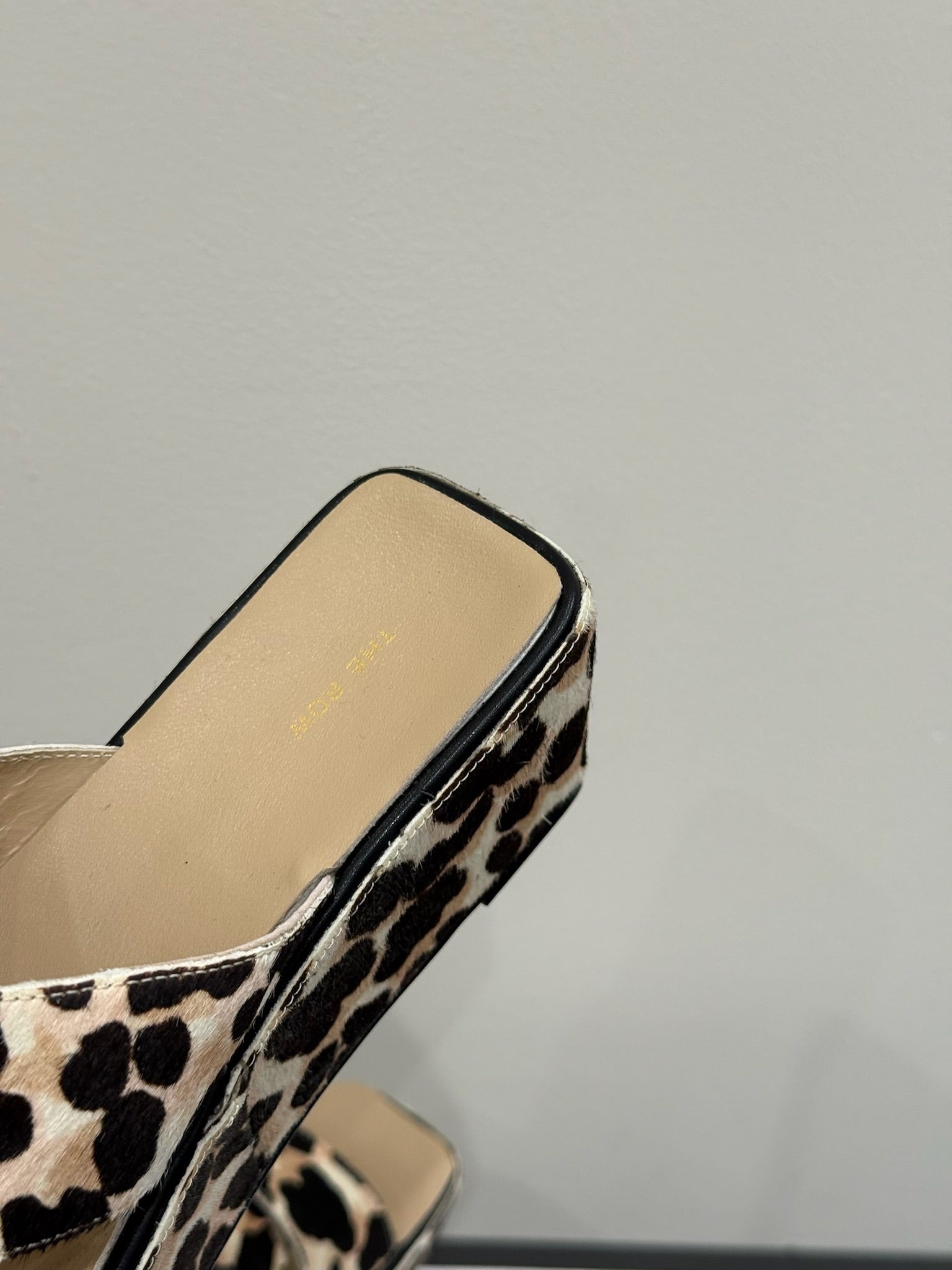 The Row Thick-soled Cross-strap Sandals 6cm Leopard Print Horsehair 337447