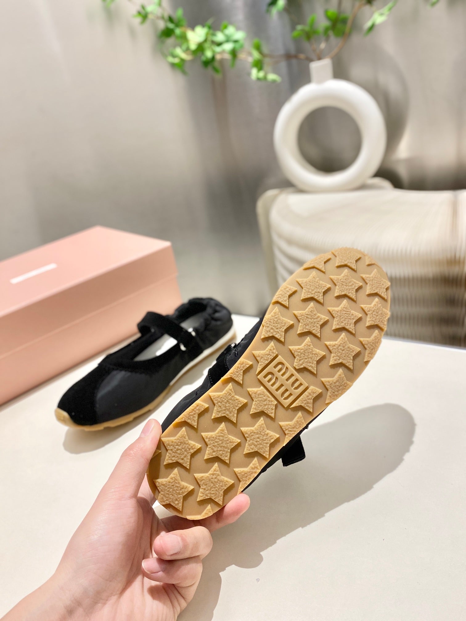 Miu 26s Ruches Nappa Ballerinas In Black Suede And Fabric
