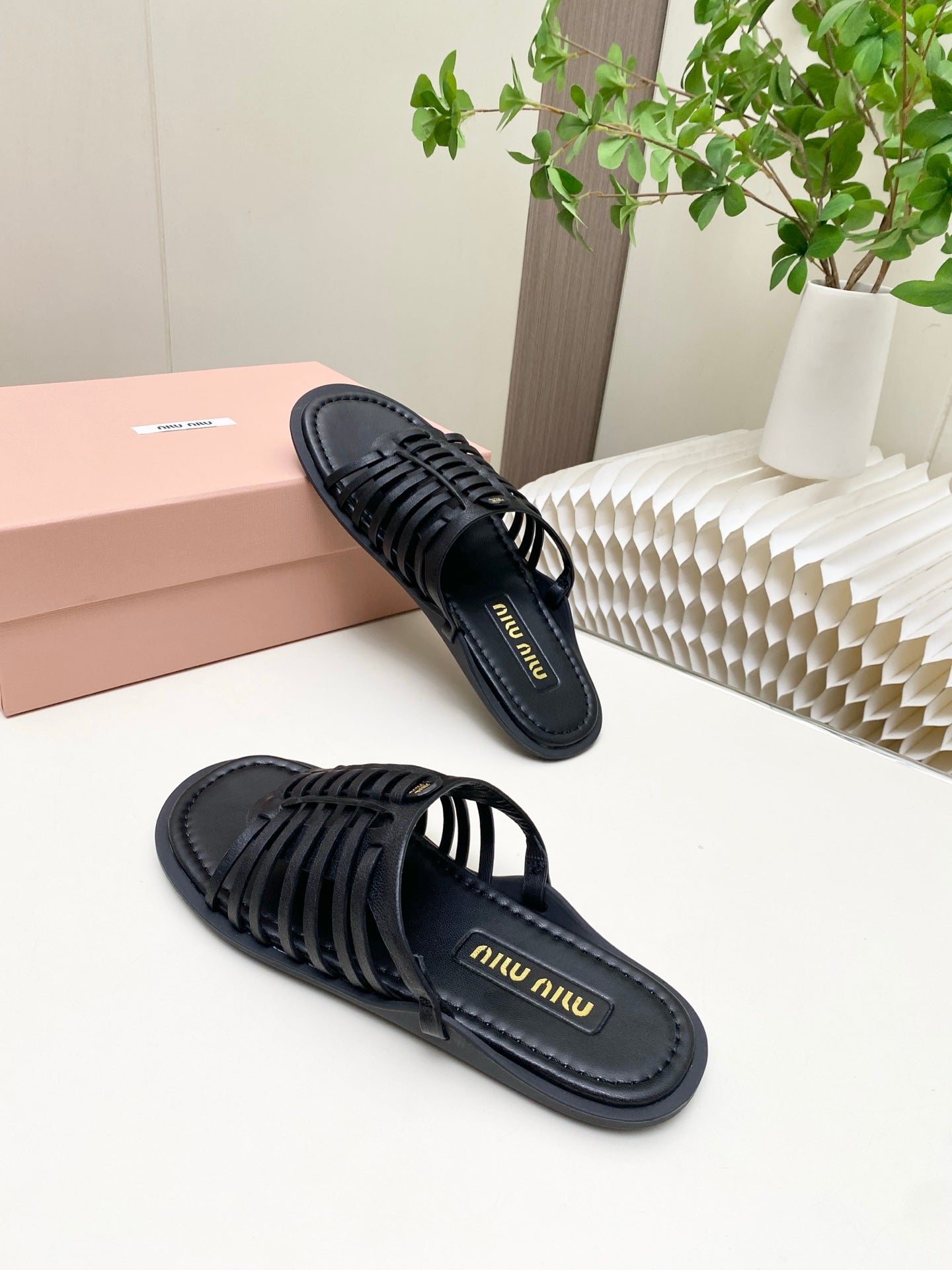 Miu 26s Open-Back Sandal Black Leather 881413