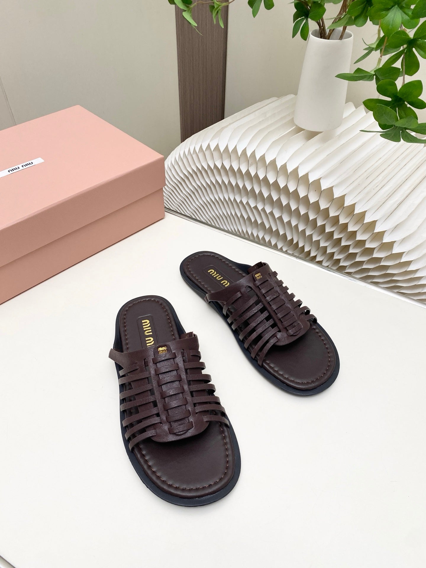 Miu 26s Open-Back Sandal Coffee Leather 881414