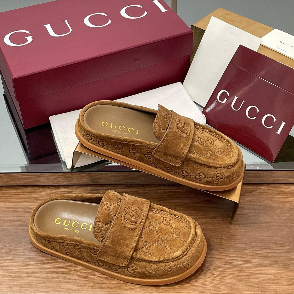 Gucci 26s Celia Mules Camel GG Suede 156842