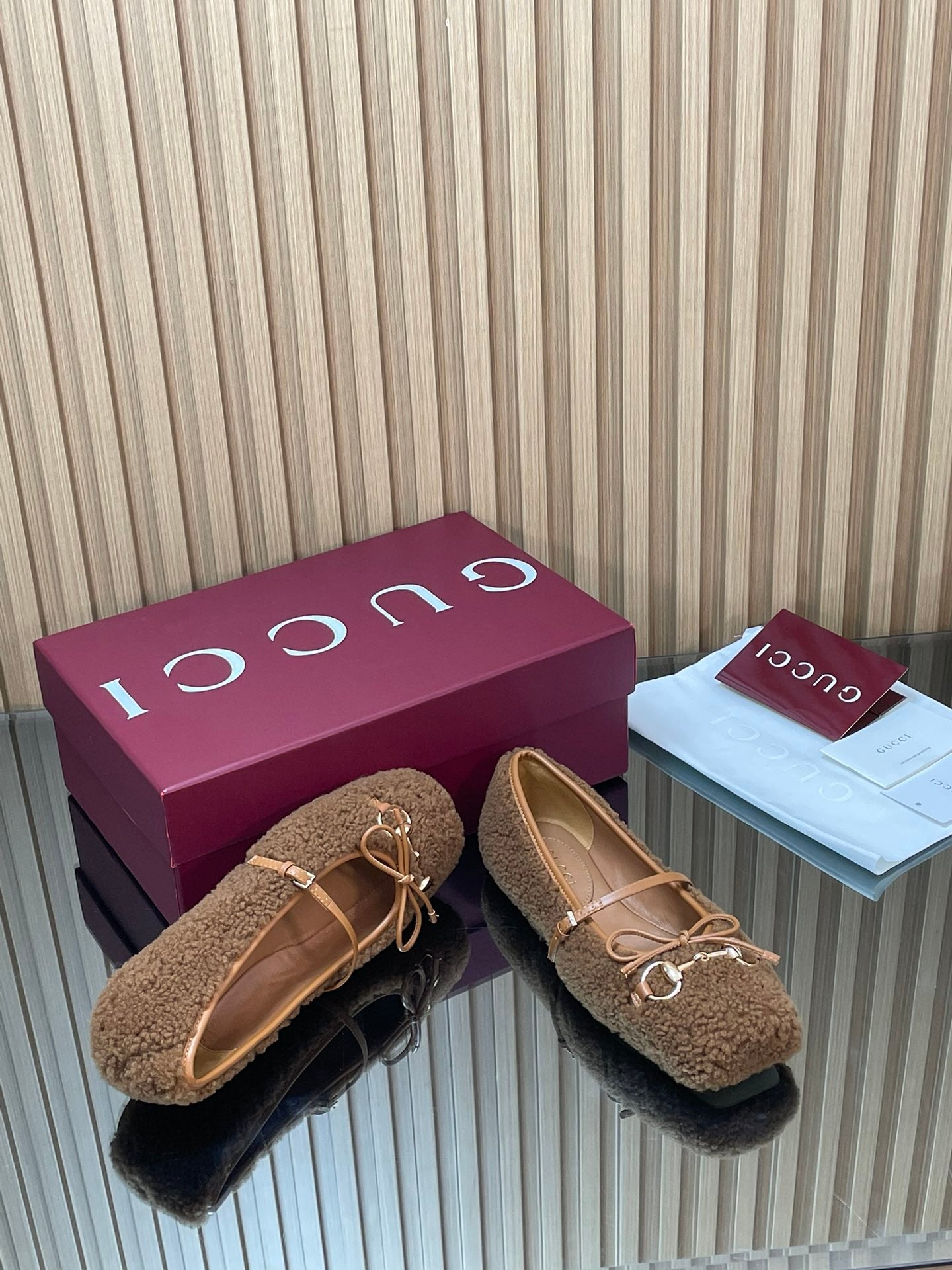 Gucci 26 Ballet Full Caramel Calfskin Wool 562992