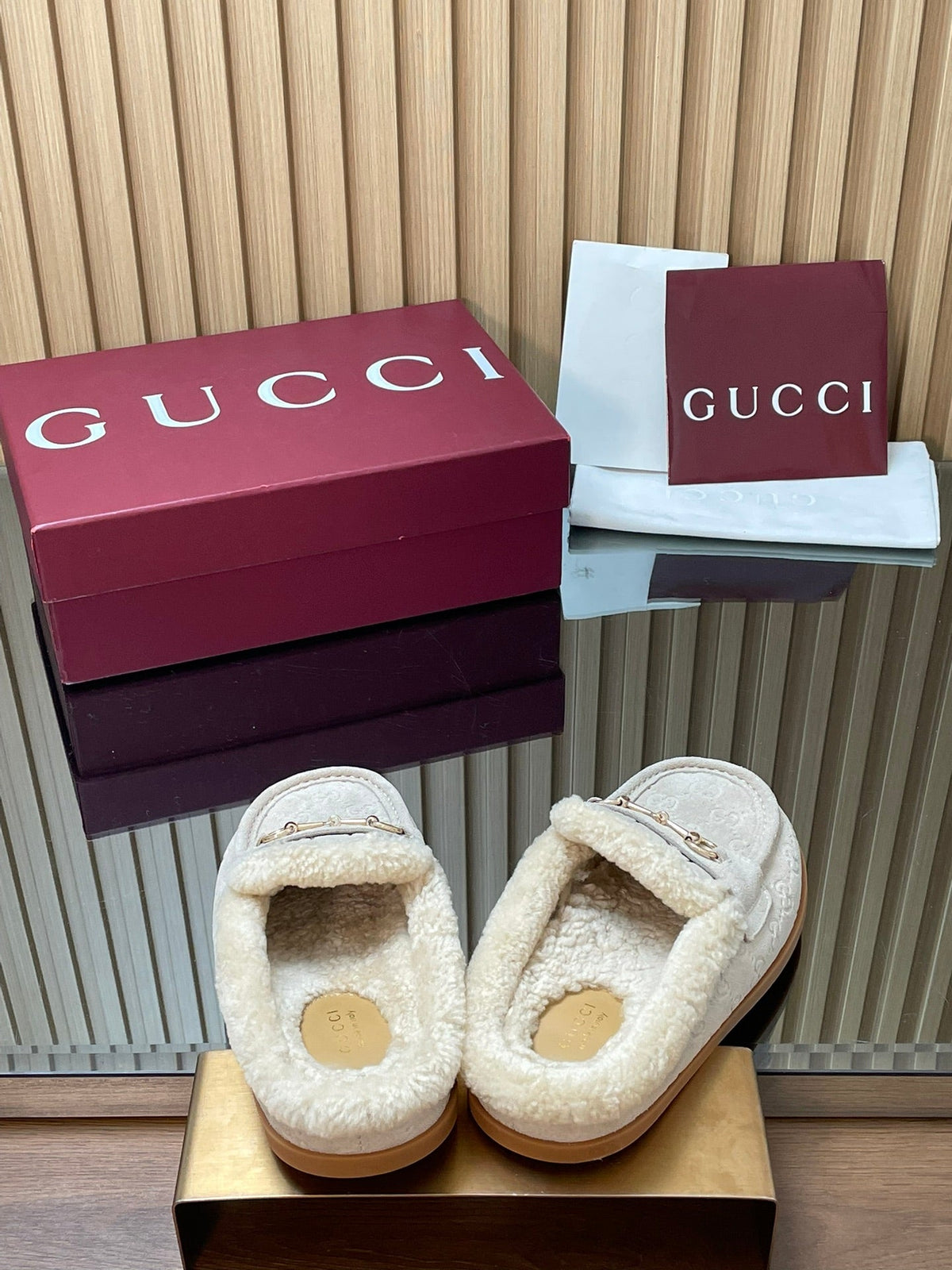 Gucci 26s Celia Mules Off-White GG Suede Shearling 156834