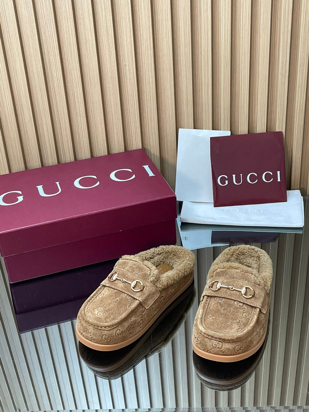 Gucci 26s Celia Mules Camel GG Suede Shearling 156836