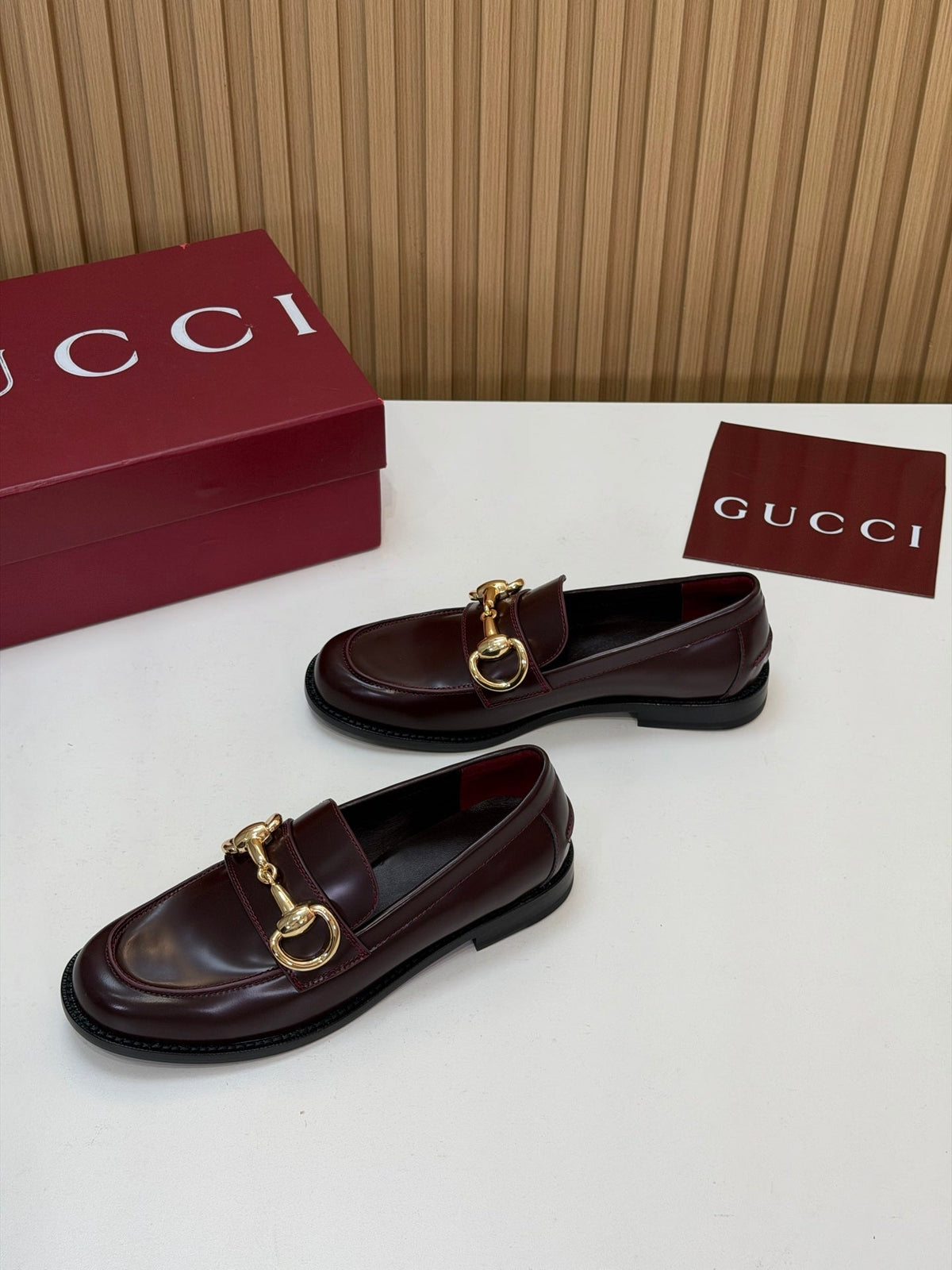 Gucci 26s Loafers Bordeaux Smooth Leather 156826