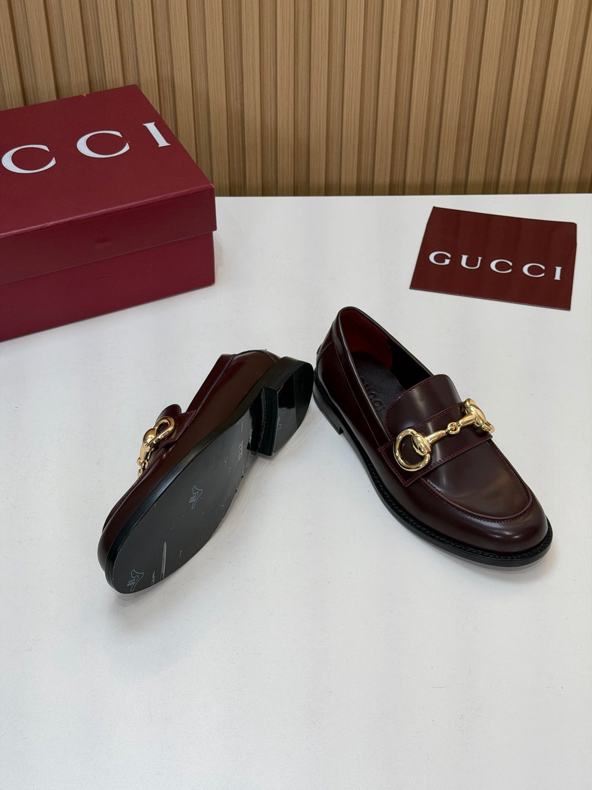 Gucci 26s Loafers Bordeaux Smooth Leather 156826