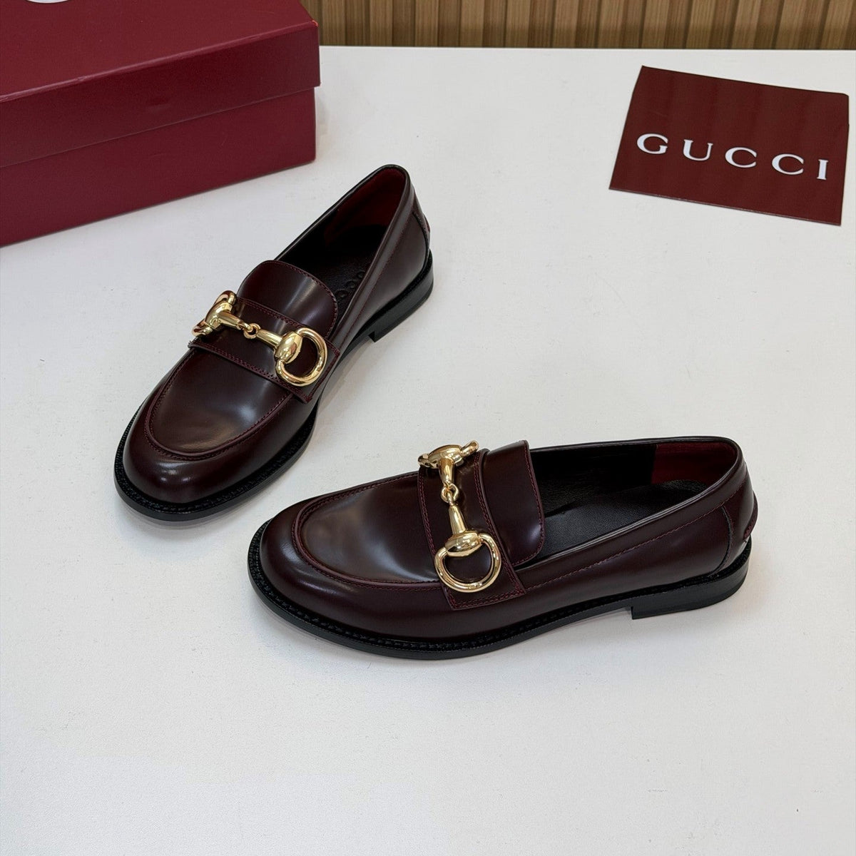 Gucci 26s Loafers Bordeaux Smooth Leather 156826