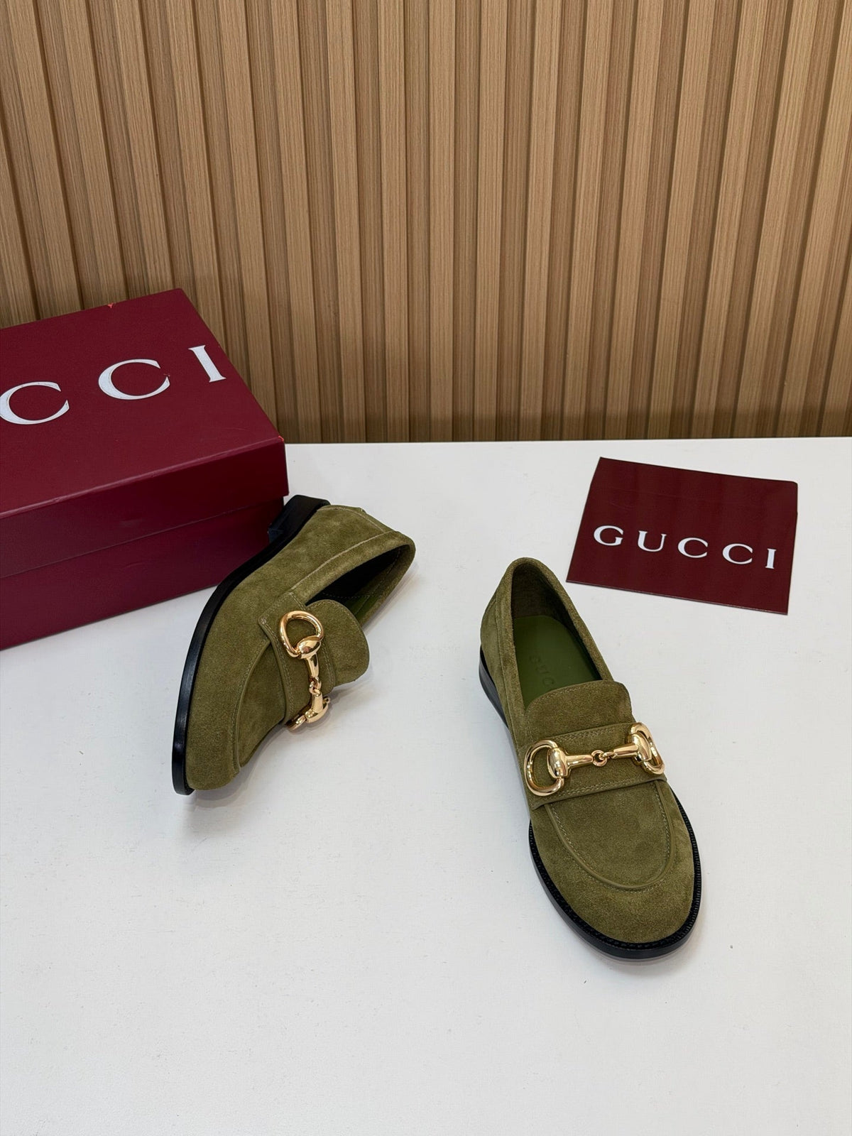 Gucci 26s Loafers Green Suede Leather 156821